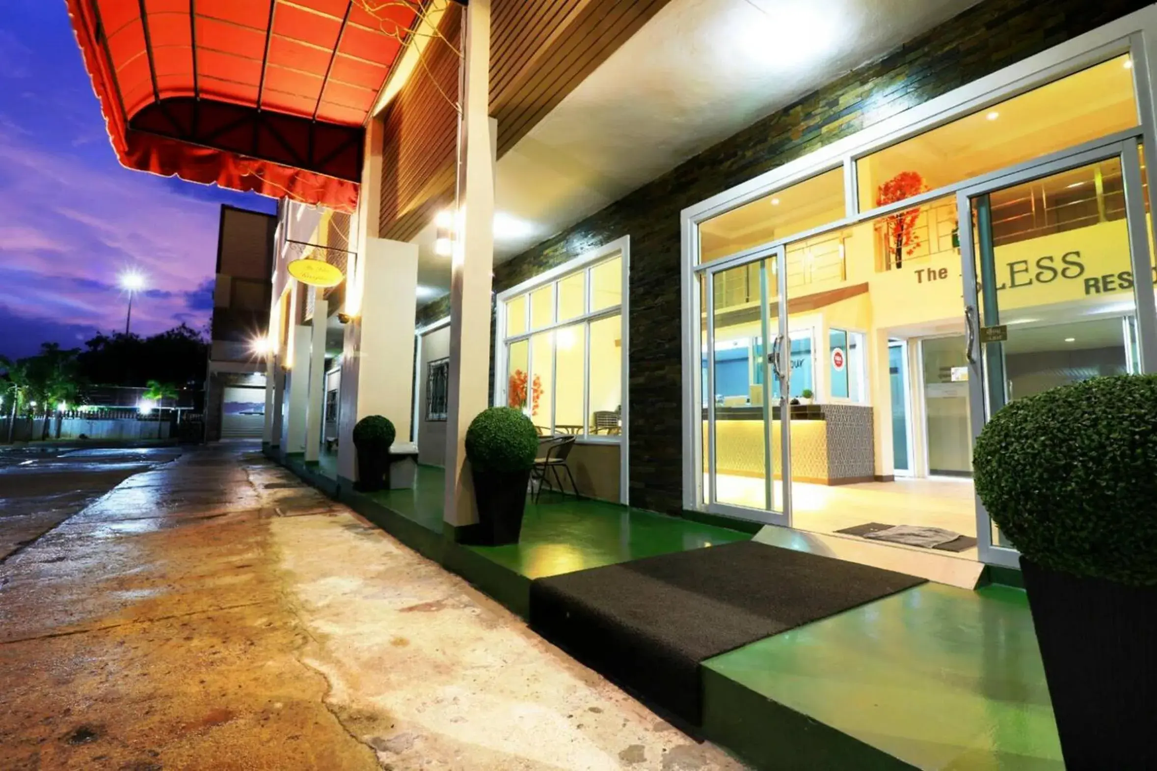 Facade/entrance in The Bless Residence Facade/entrance in The Bless Residence