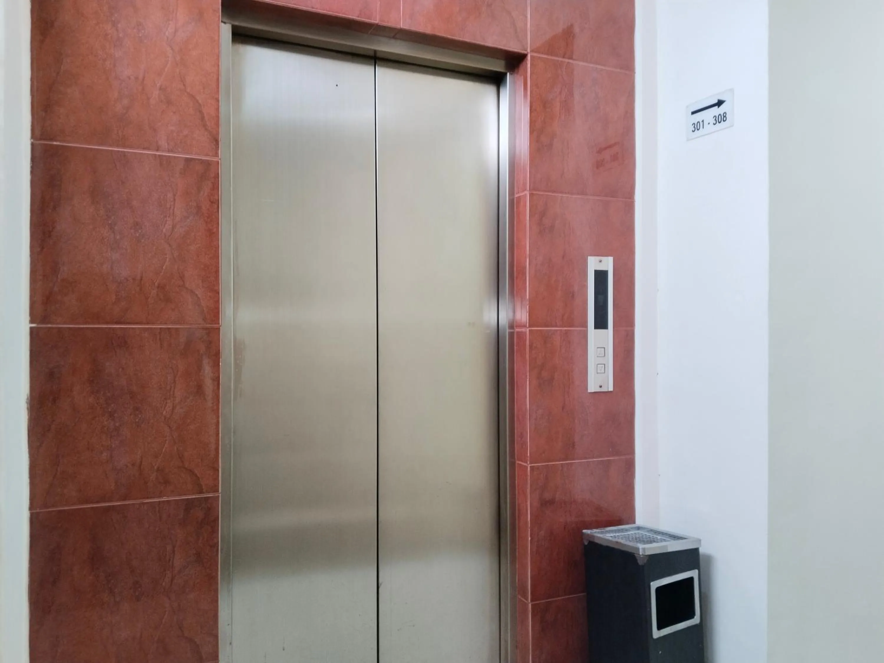 Metro Hotel Bekasi powered by Cocotel