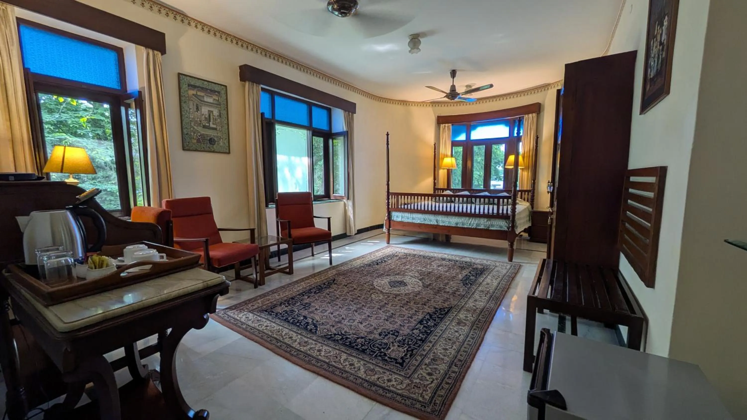 Bed in Hotel Meghniwas