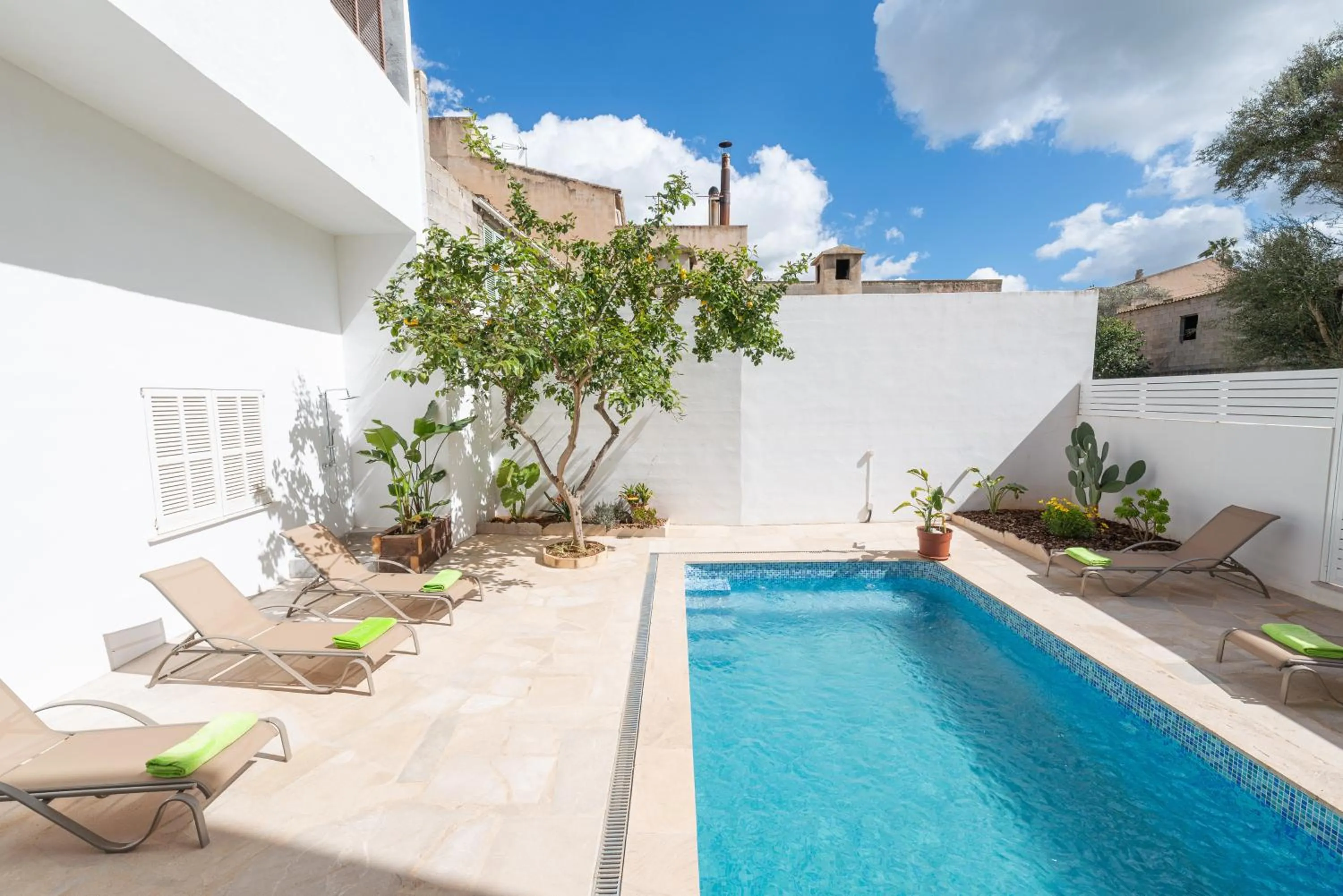Swimming pool in Can Joan -Maria-