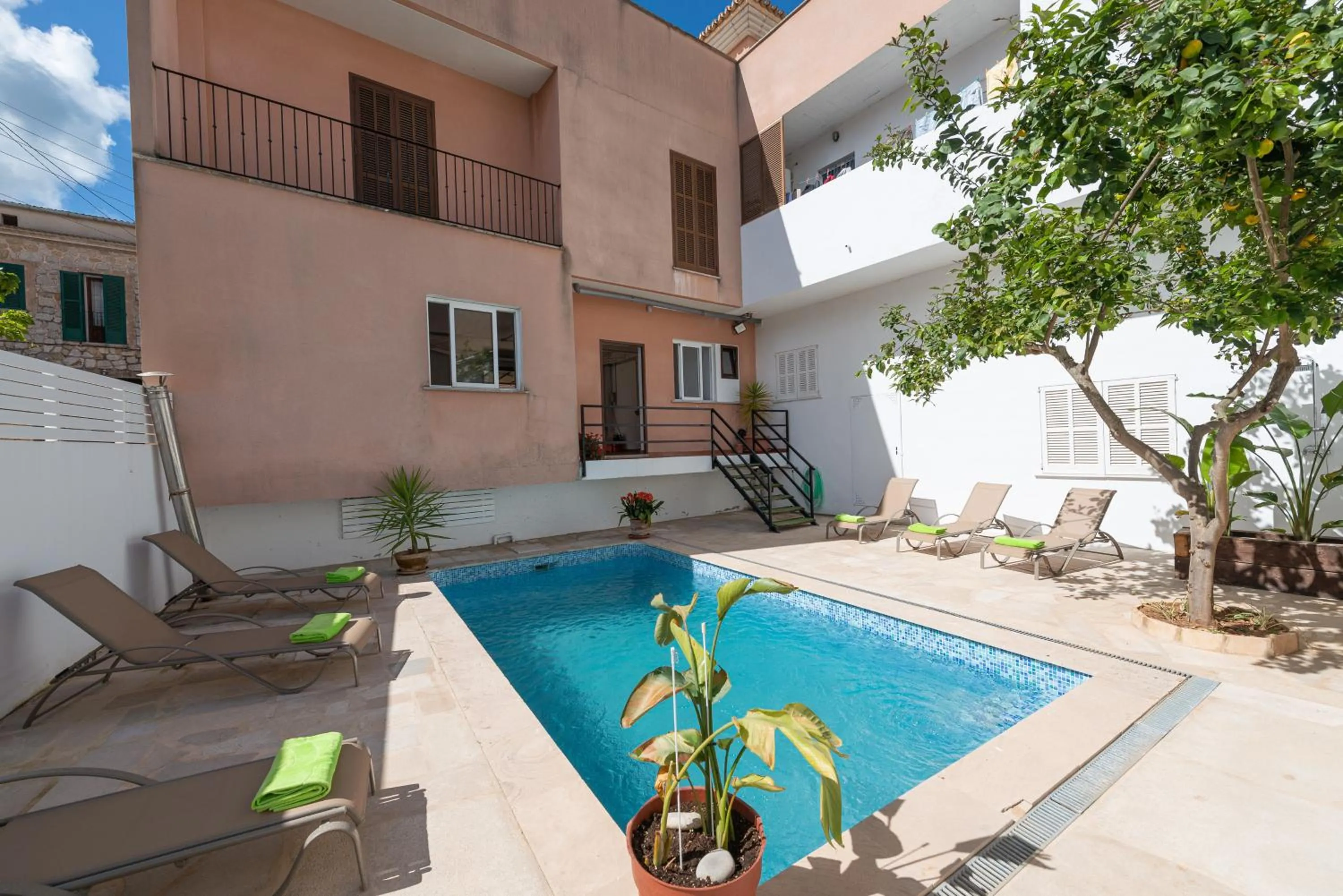 Swimming pool in Can Joan -Maria-