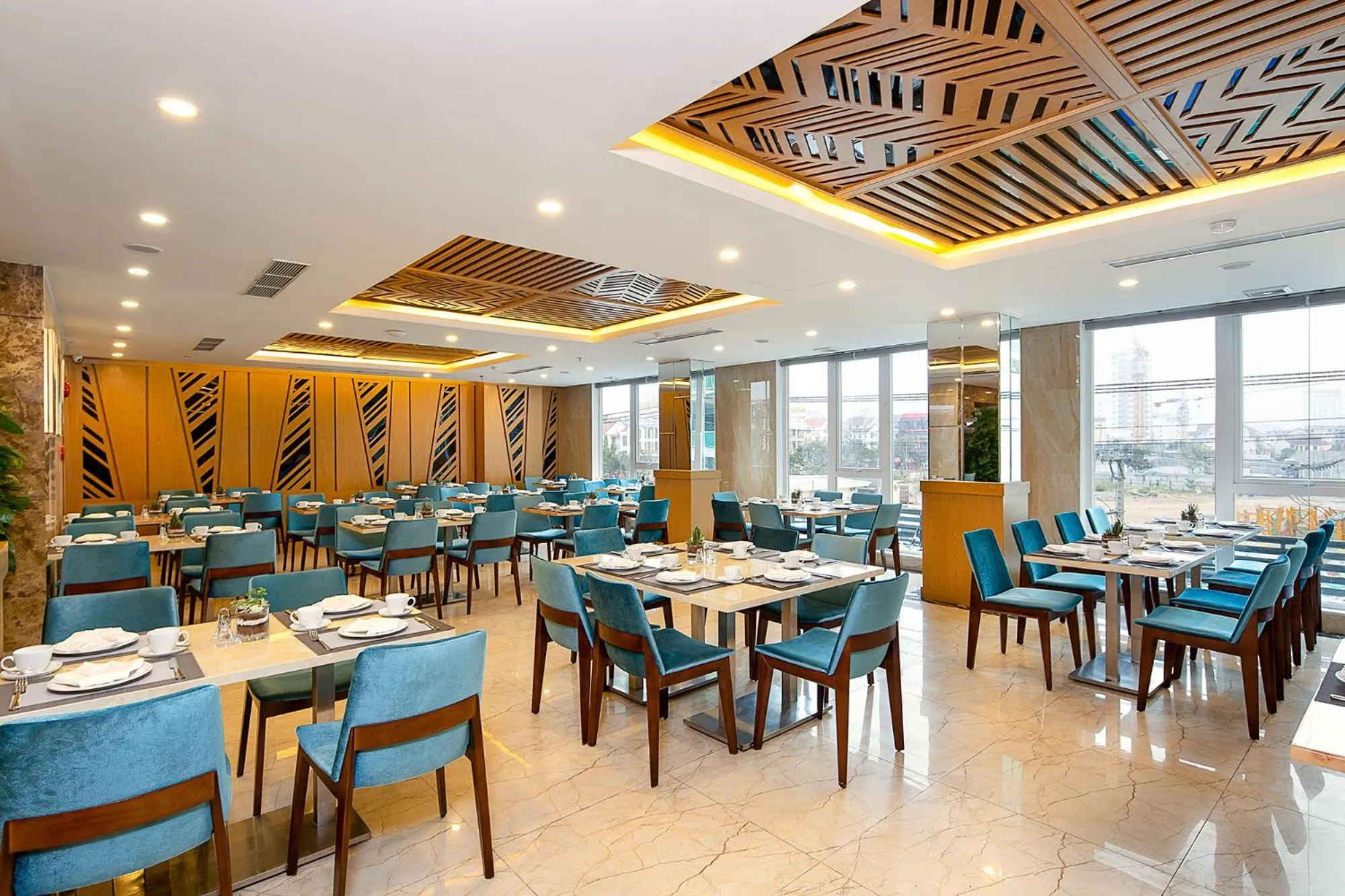 Restaurant/places to eat in TGT BEACH HOTEL