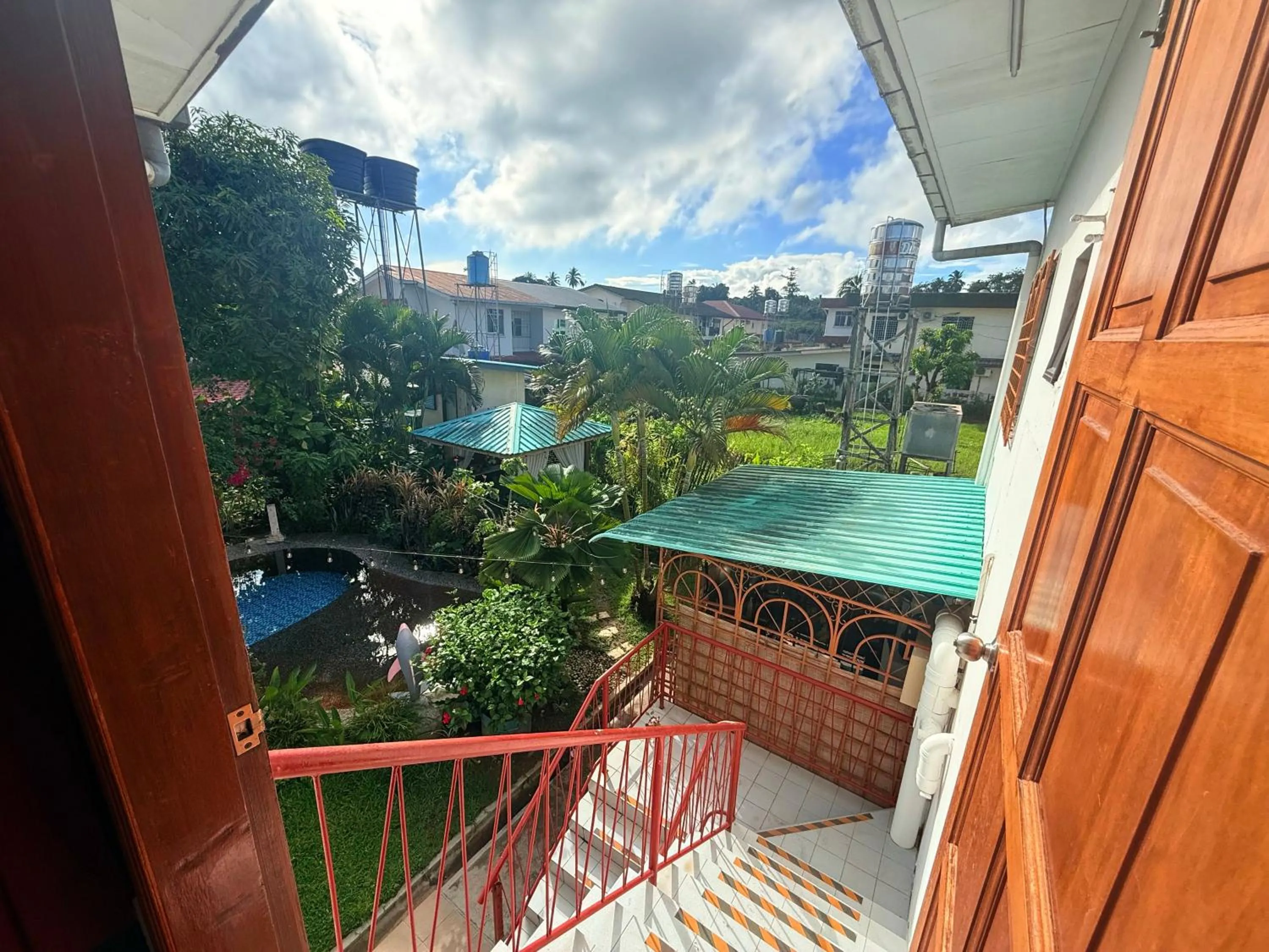 HAKS Boutique B&B with Pool & Farm-to-Table Dining