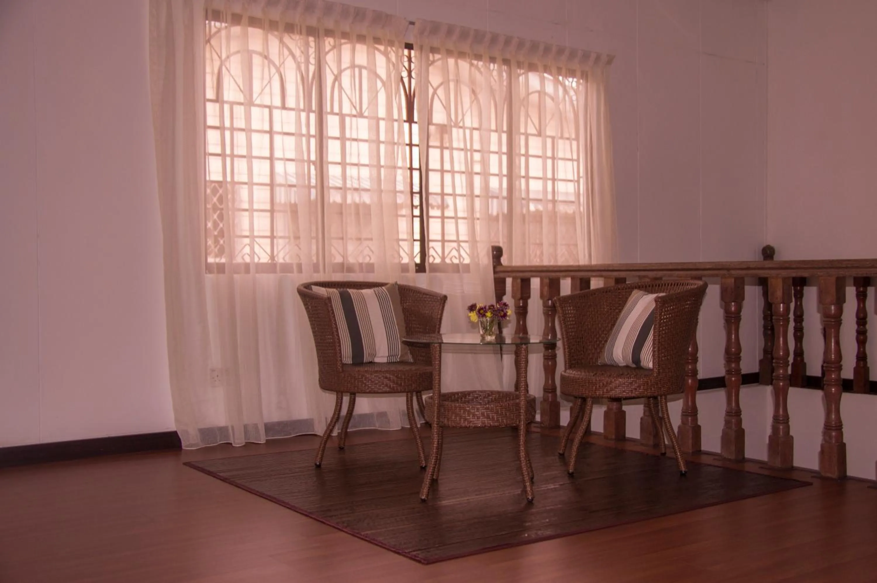 Communal lounge/ TV room in HAKS Boutique B&B with Pool & Farm-to-Table Dining