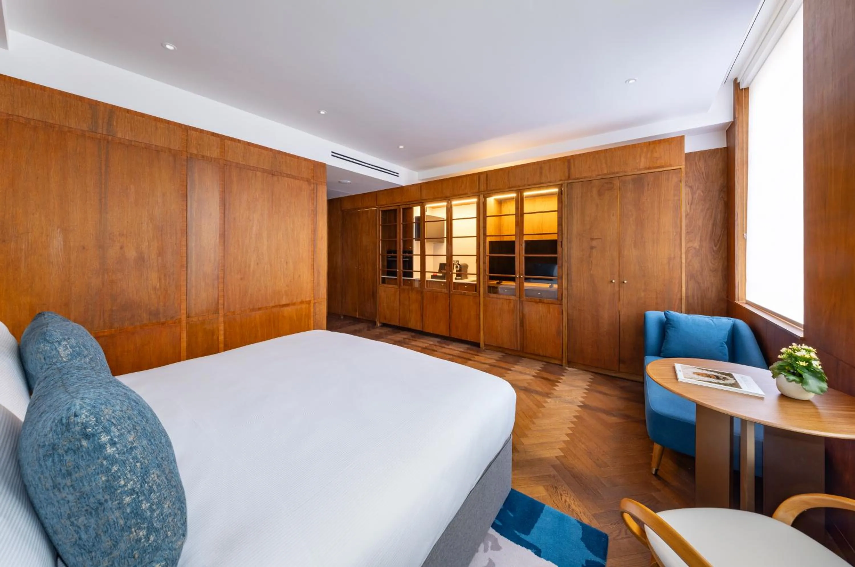 Bed in Dao by Dorsett North London