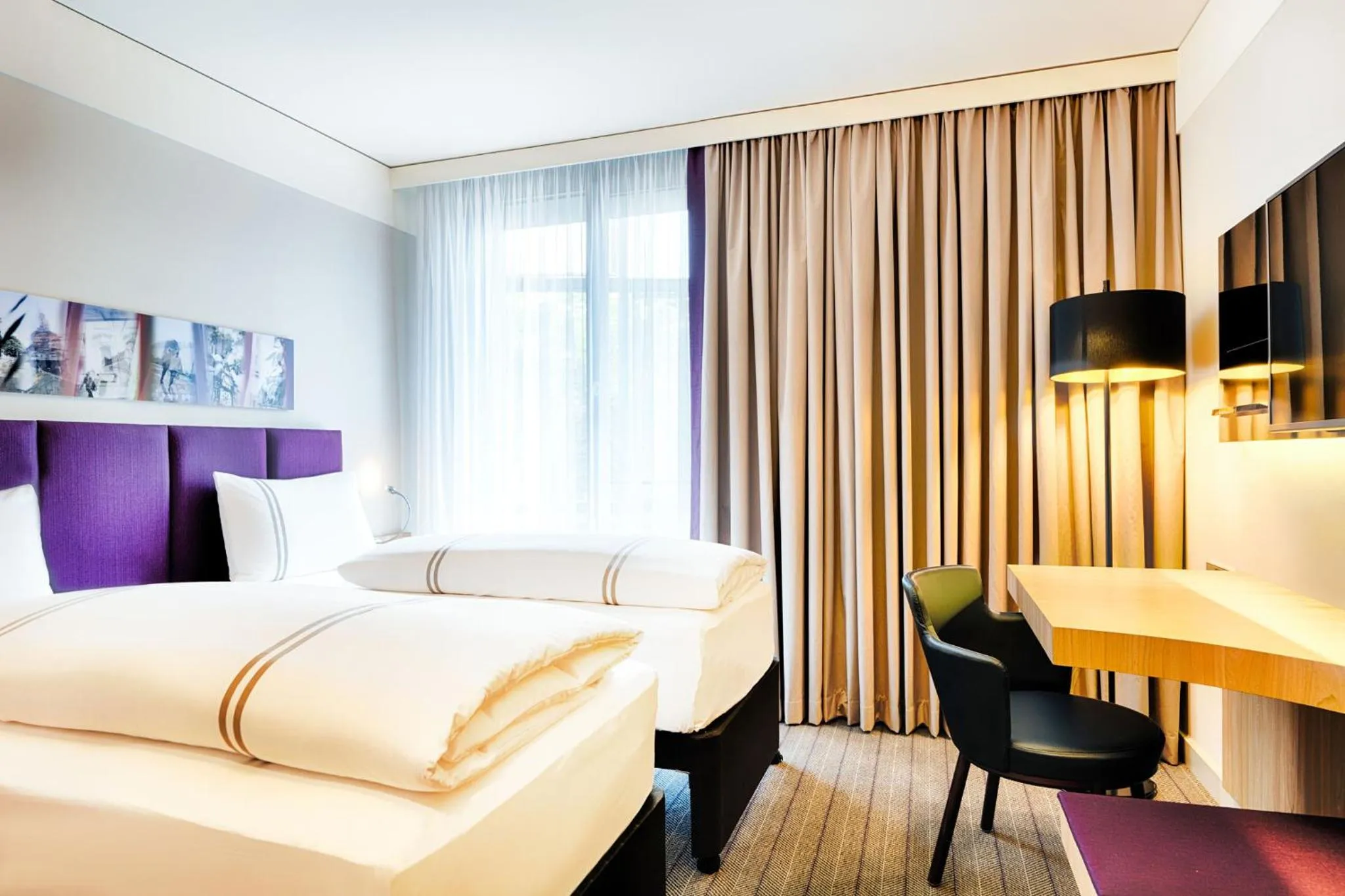 Bedroom, Bed in Mercure Hotel Heilbronn