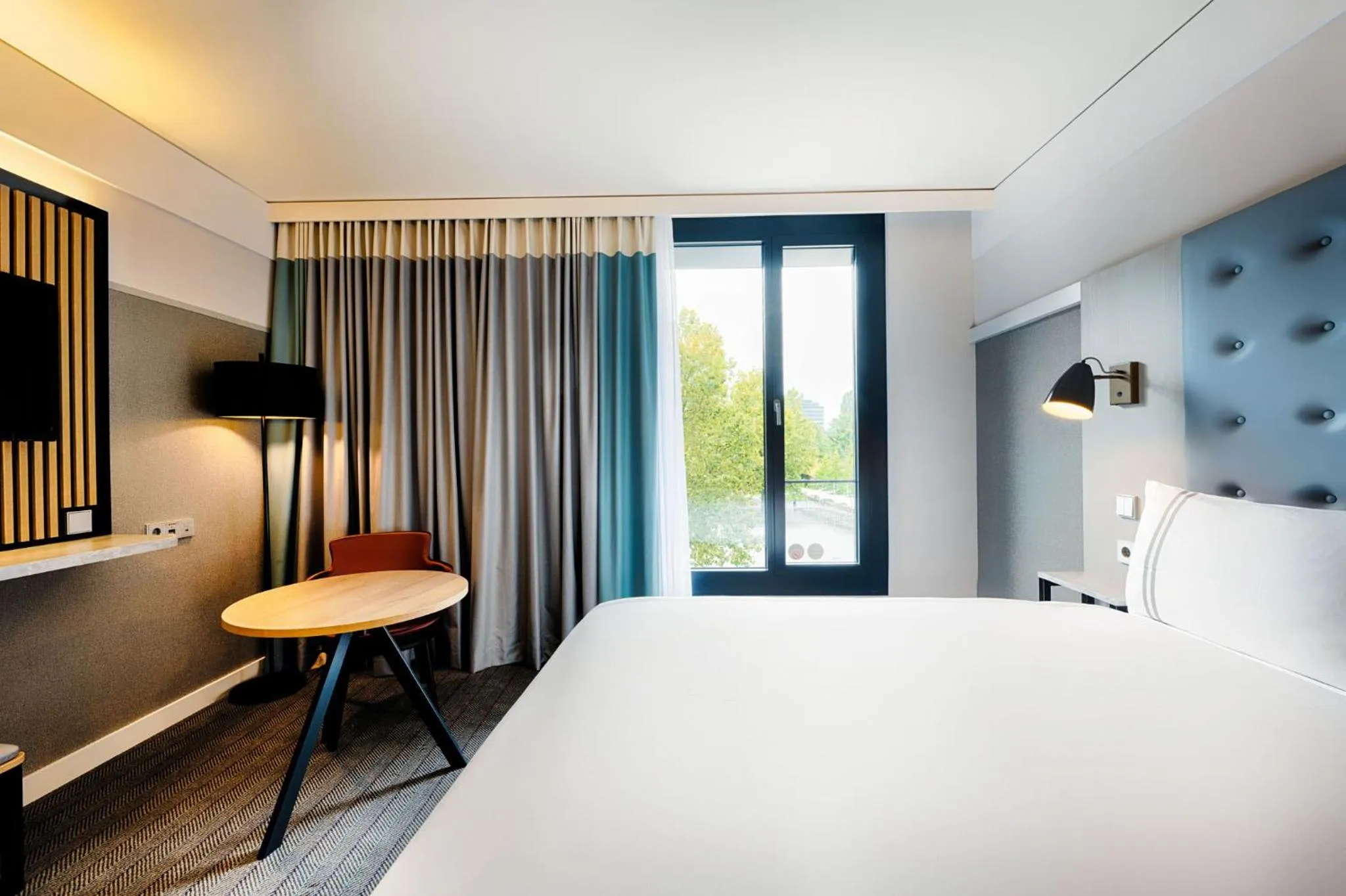 Bedroom, Bed in Mercure Hotel Heilbronn