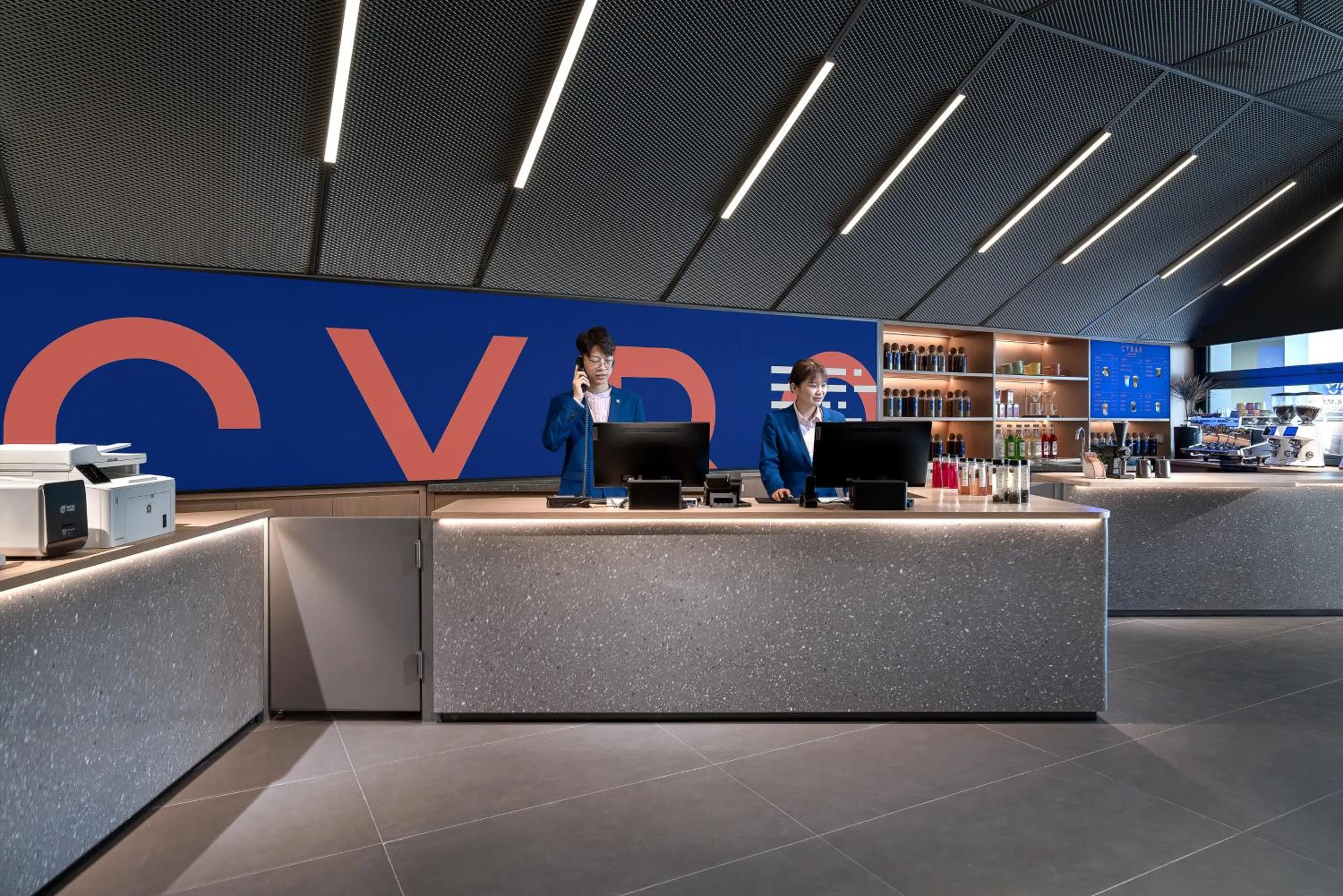 Lobby or reception in CYBO Station SSAW Shangpin Hotel Luohu Shenzhen