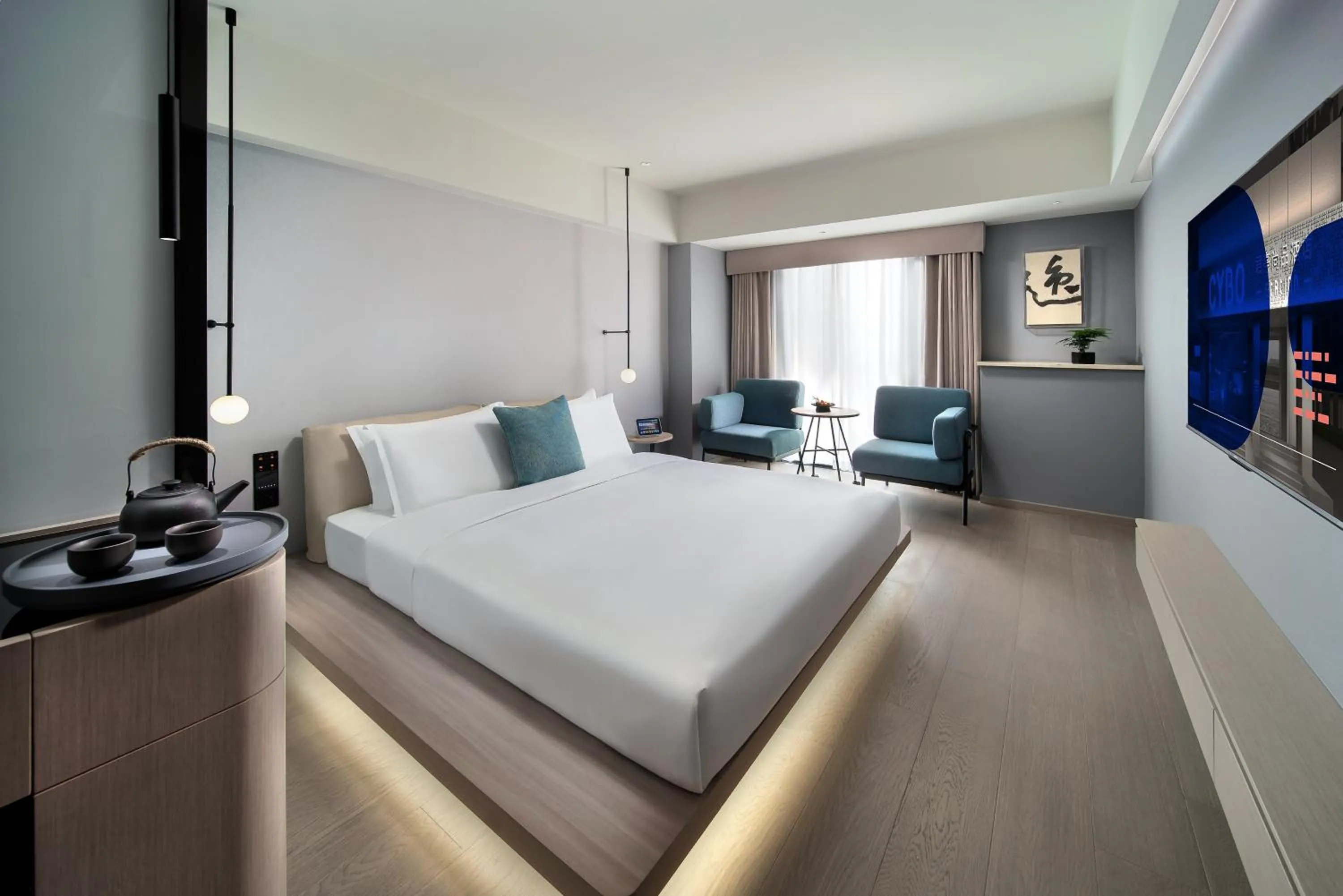 Bedroom, Bed in CYBO Station SSAW Shangpin Hotel Luohu Shenzhen