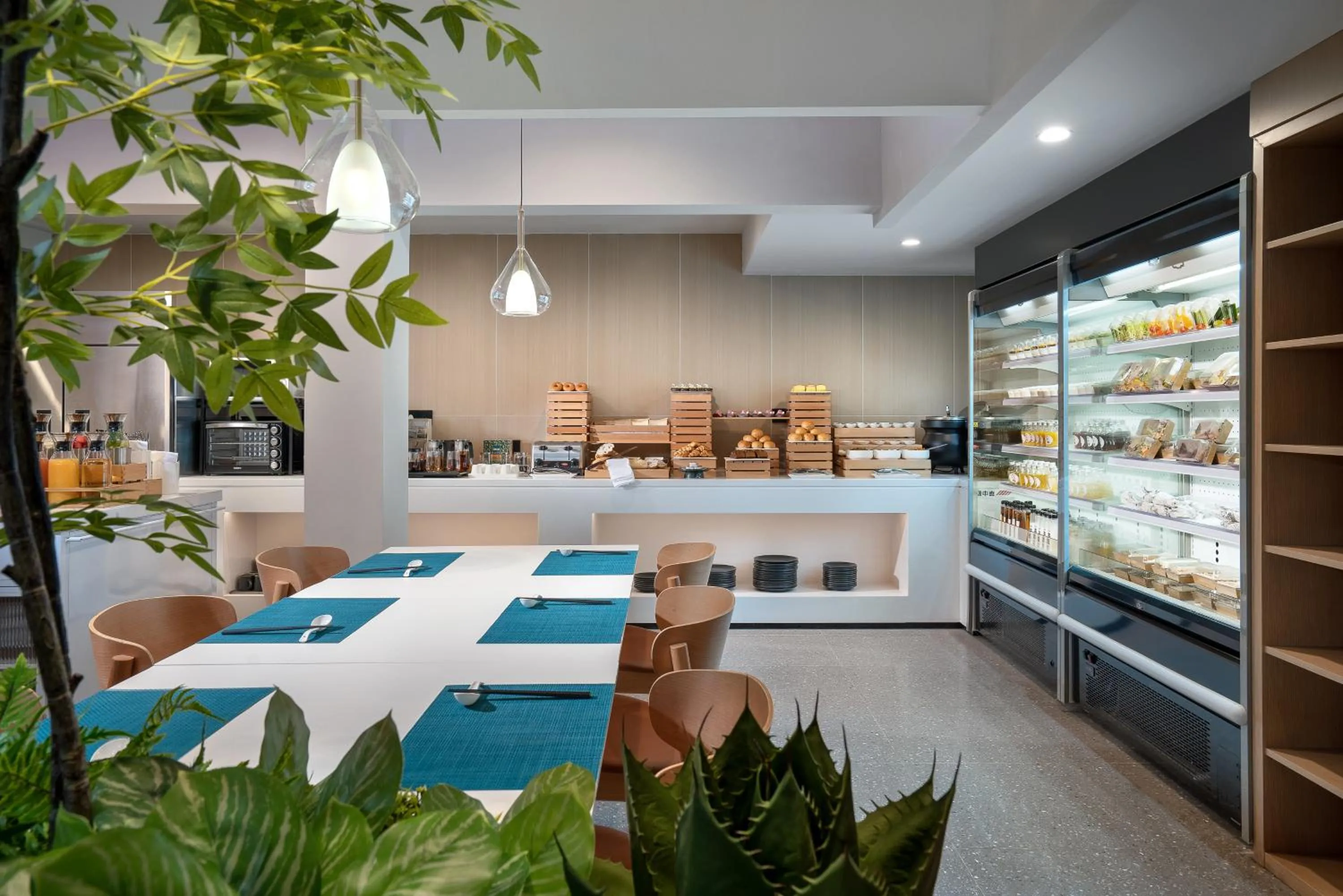 Food in CYBO Station SSAW Shangpin Hotel Luohu Shenzhen