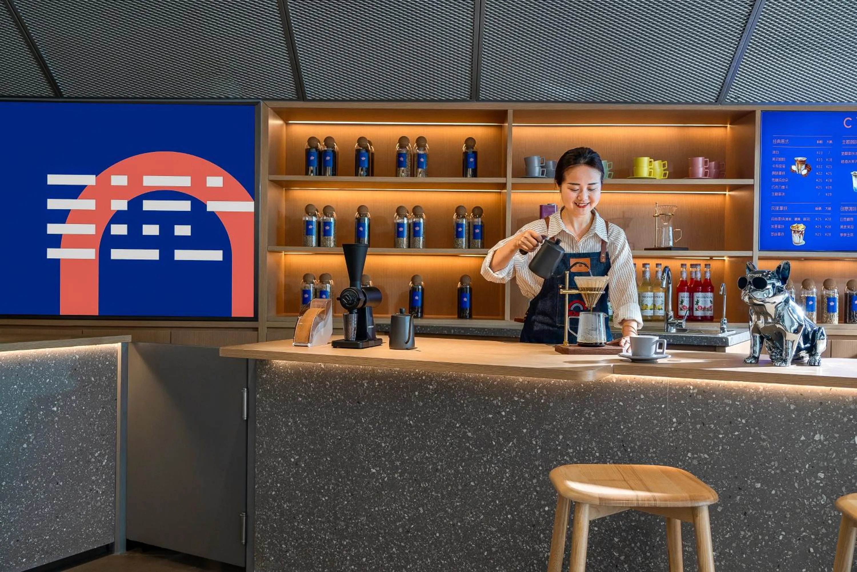 Lounge or bar in CYBO Station SSAW Shangpin Hotel Luohu Shenzhen