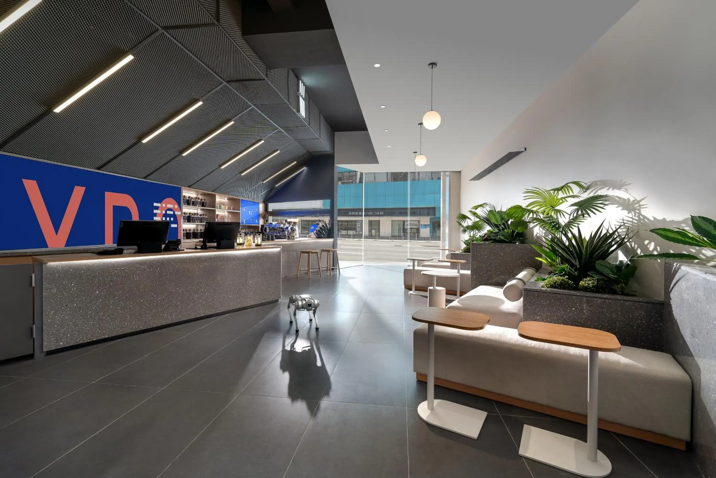 Lobby or reception in CYBO Station SSAW Shangpin Hotel Luohu Shenzhen Lobby or reception in CYBO Station SSAW Shangpin Hotel Luohu Shenzhen