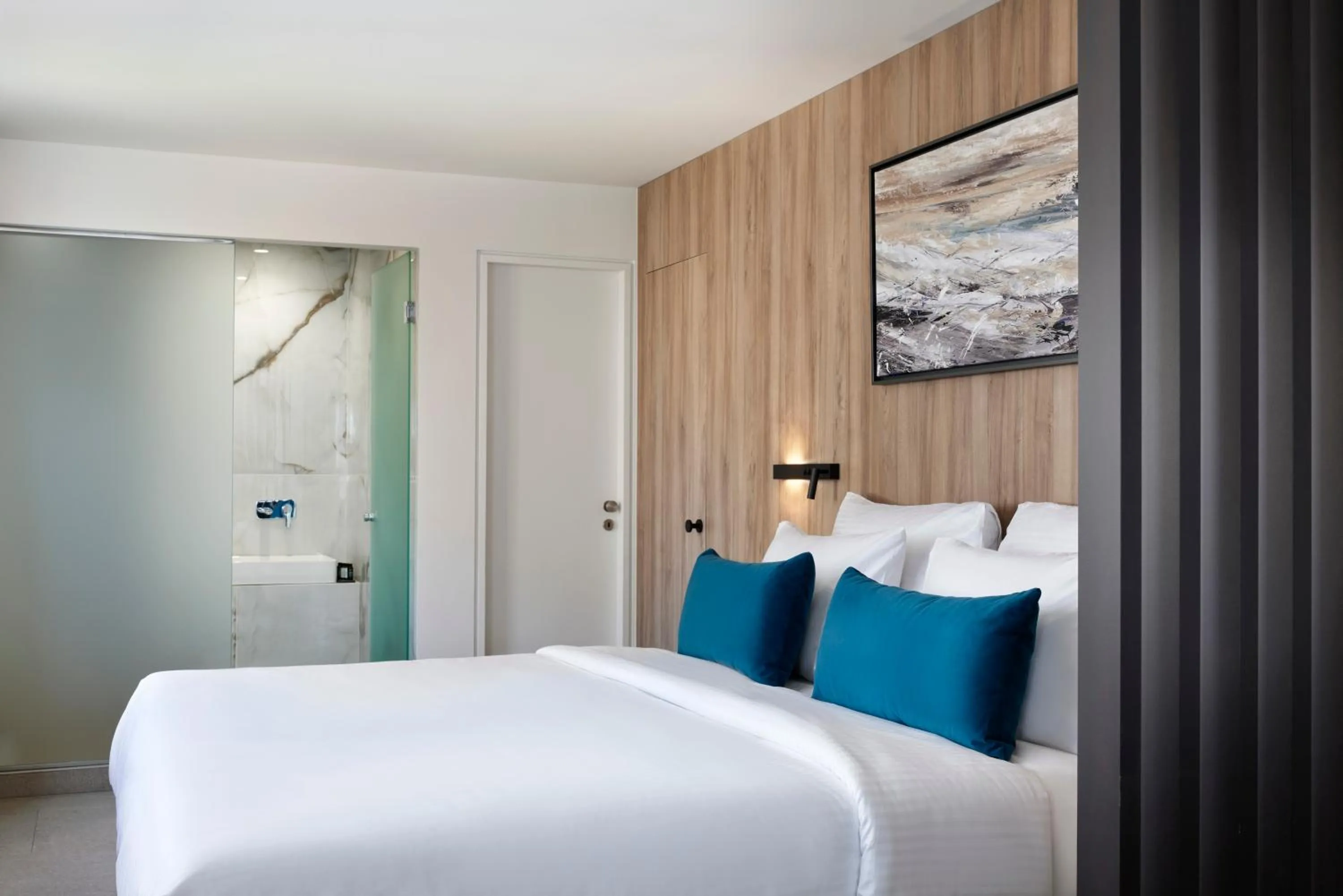 Bed in Hestia - Kolokotroni 23