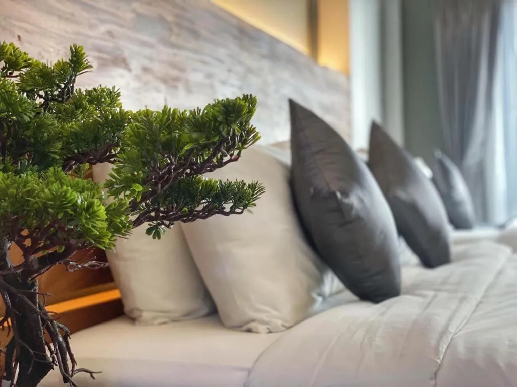 Photo of the whole room, Bed in Lanna Tree Boutique Hotel