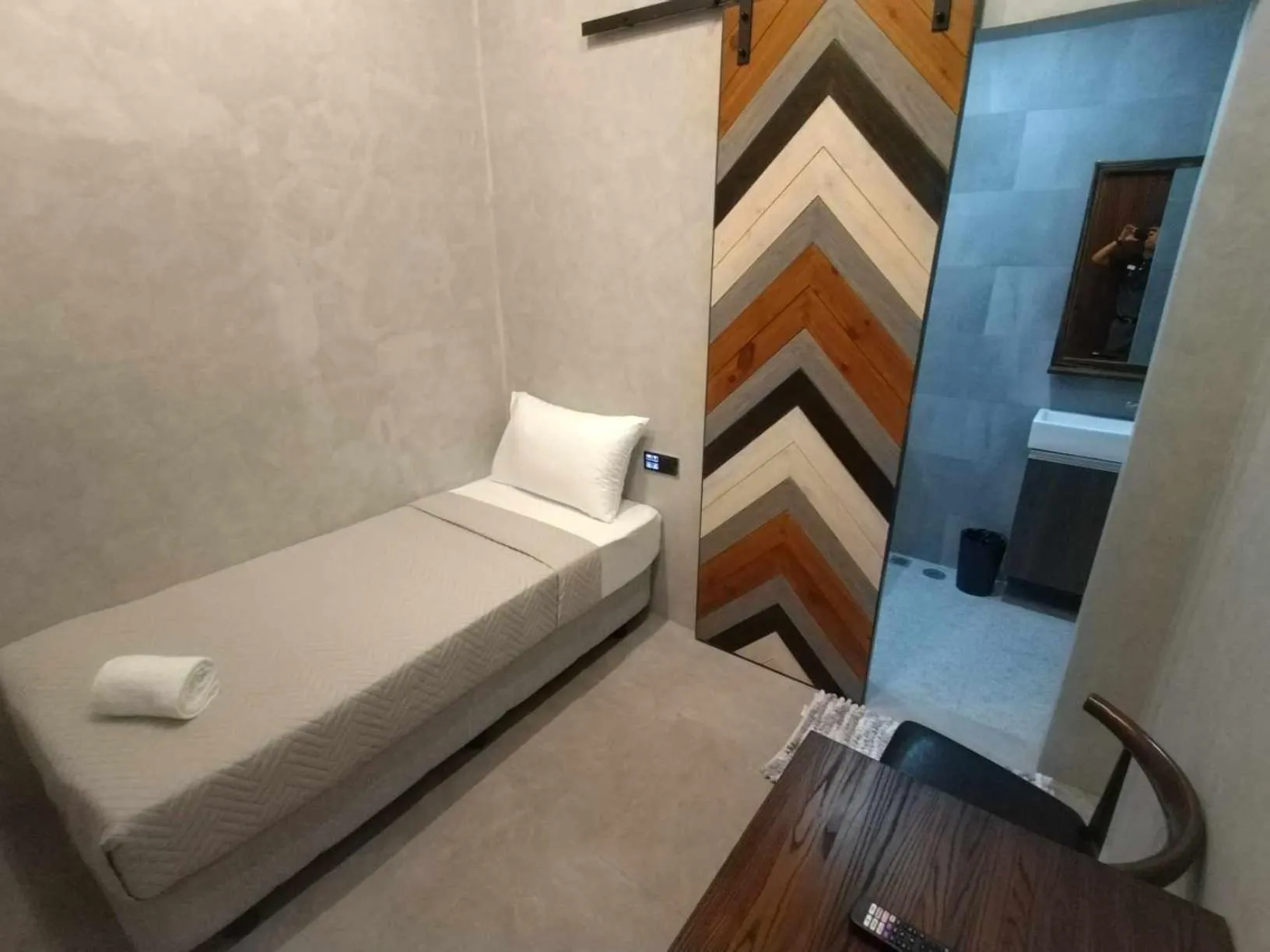 Photo of the whole room, Bed in Kasa Boutique Hotel