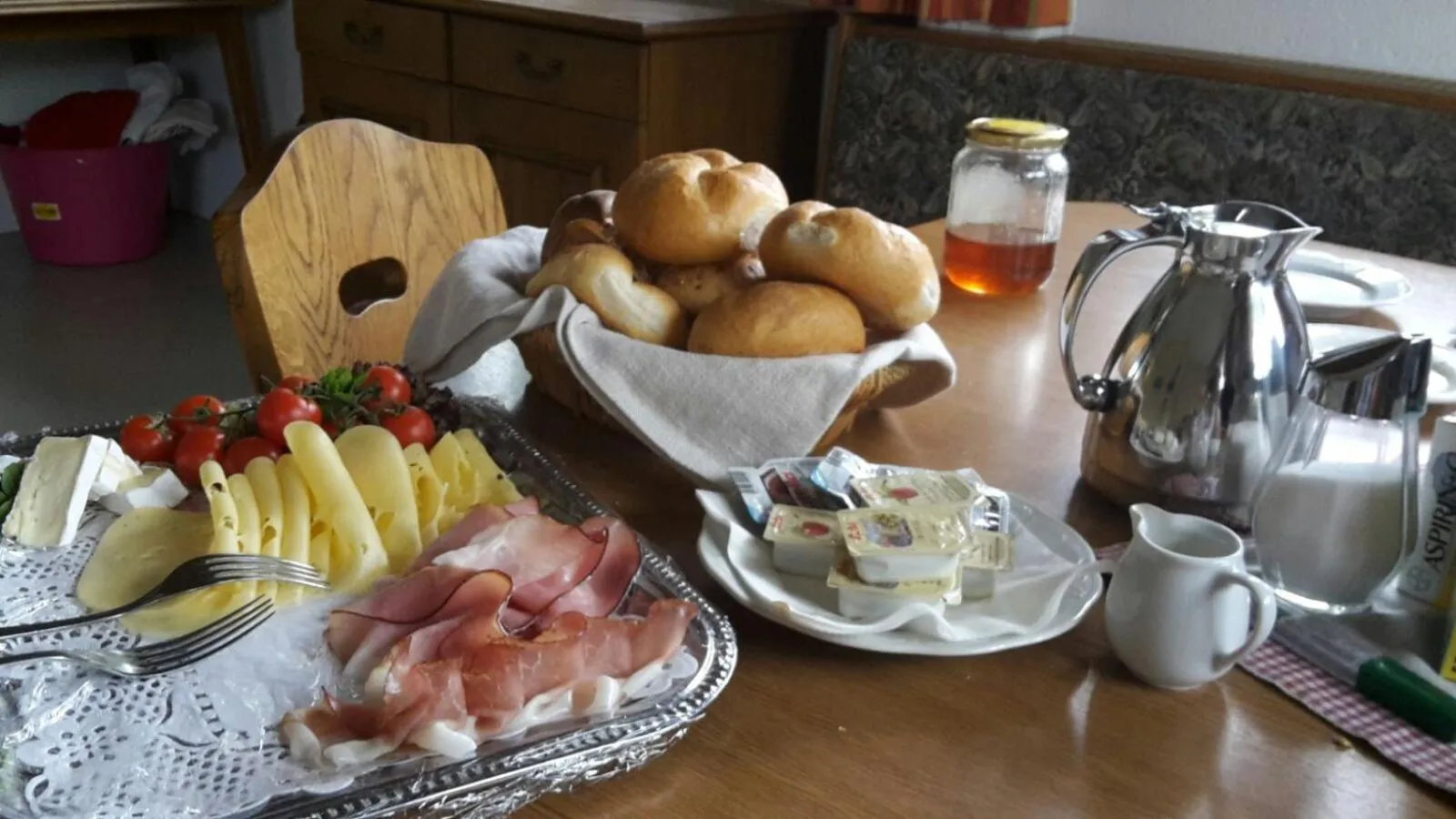 Buffet breakfast in Gasthof Pension Traube