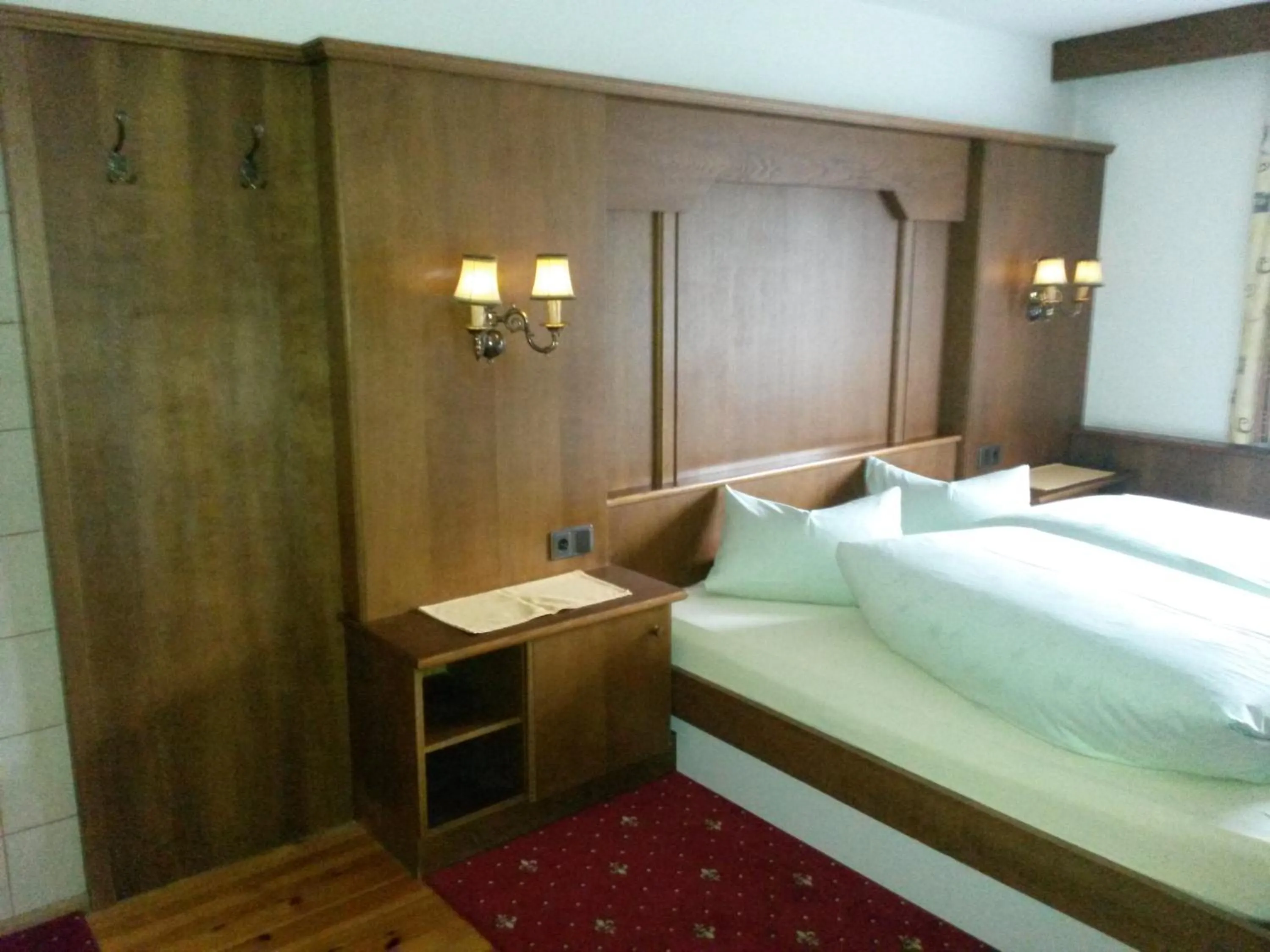 Photo of the whole room, Bed in Gasthof Pension Traube