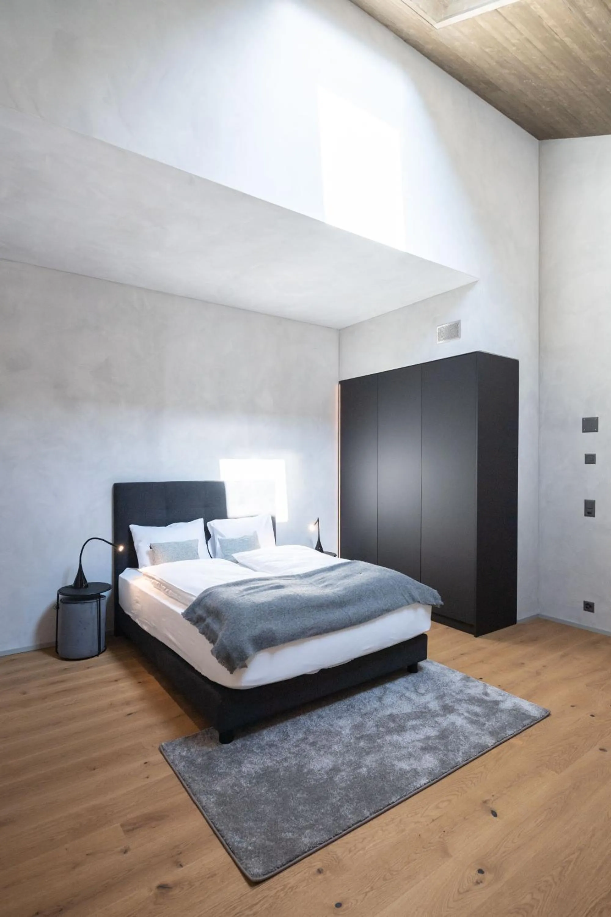 Bedroom, Bed in Andermatt Alpine Apartments