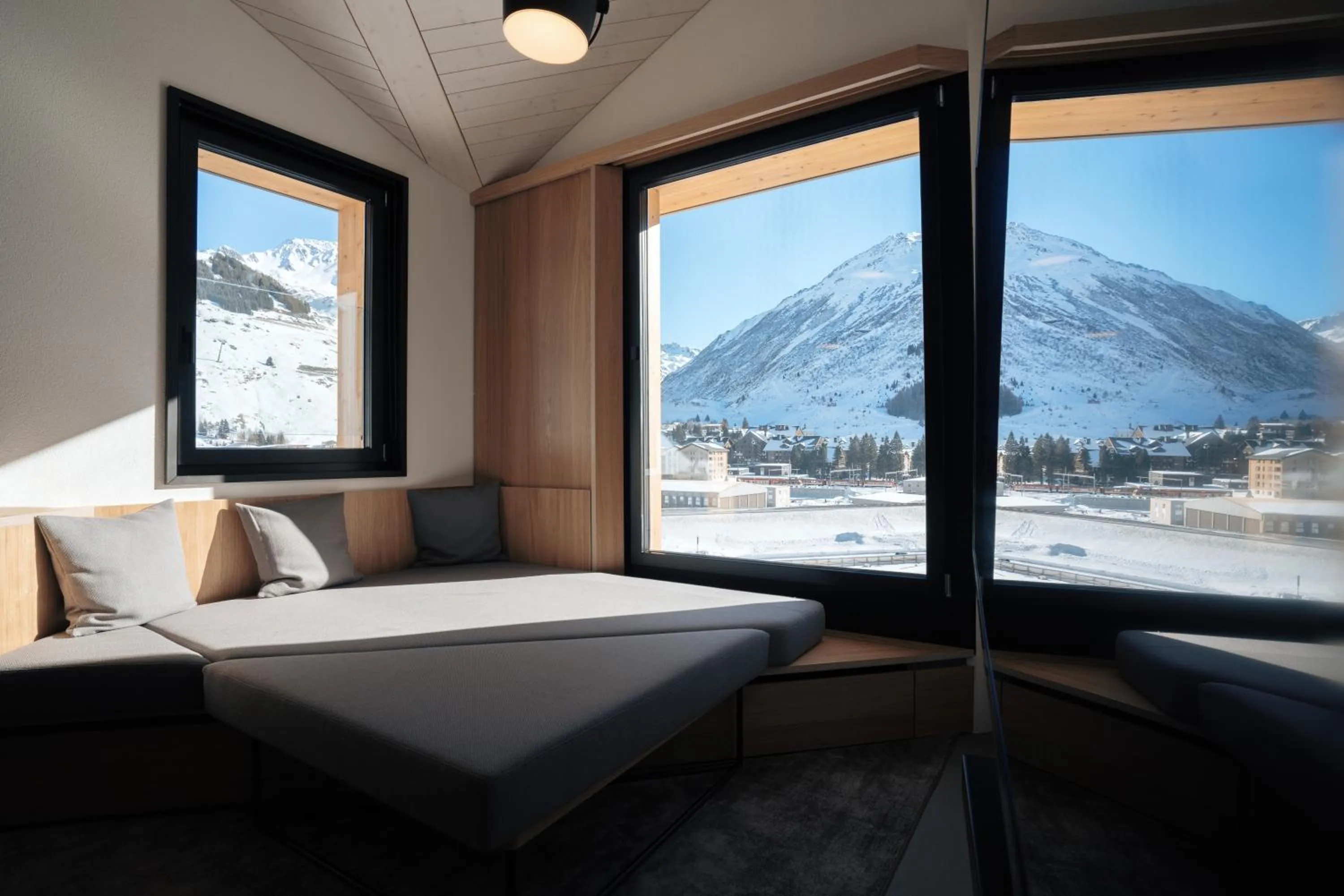 Mountain view, Bed in Andermatt Alpine Apartments