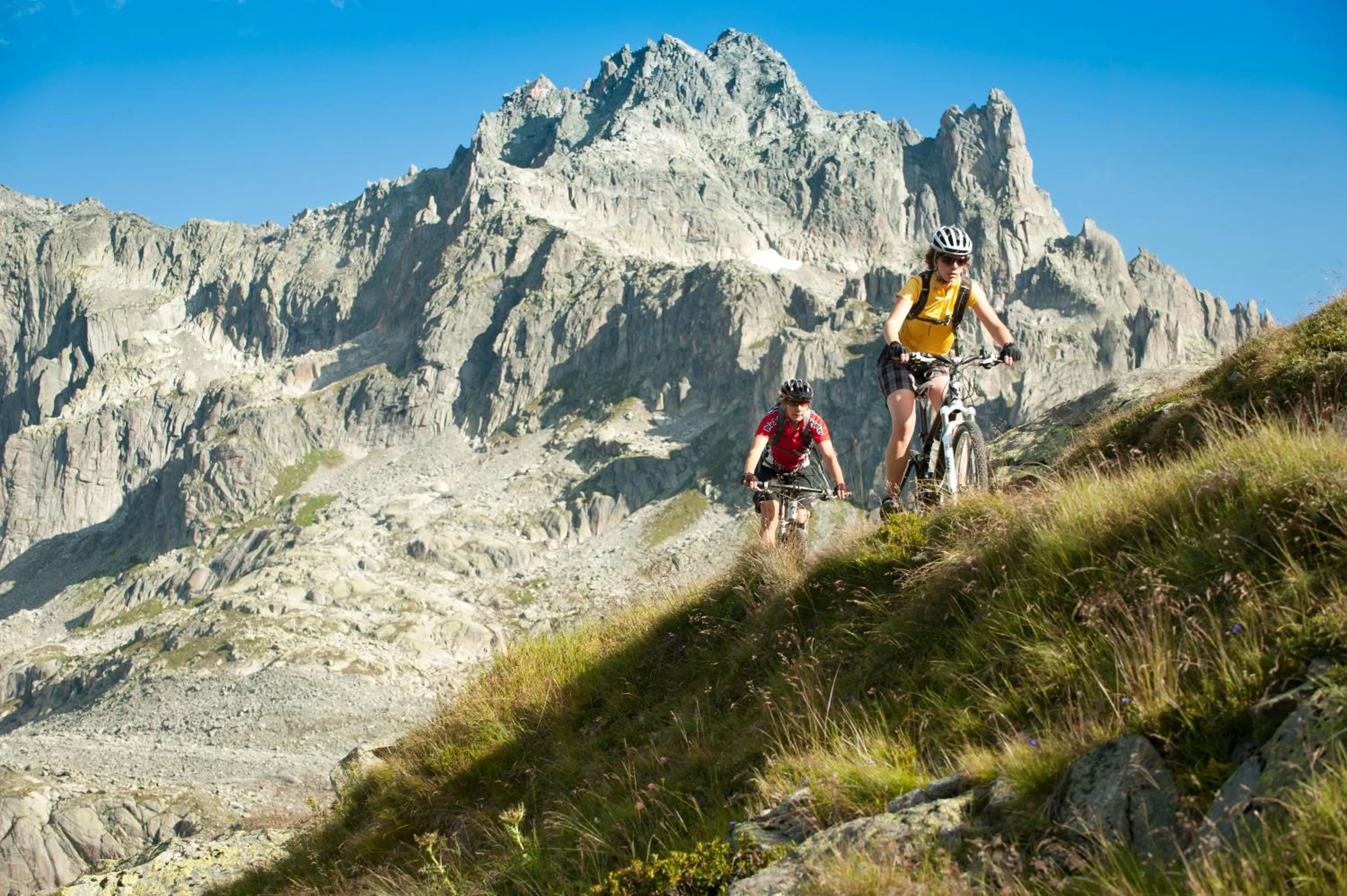 Cycling in Andermatt Alpine Apartments