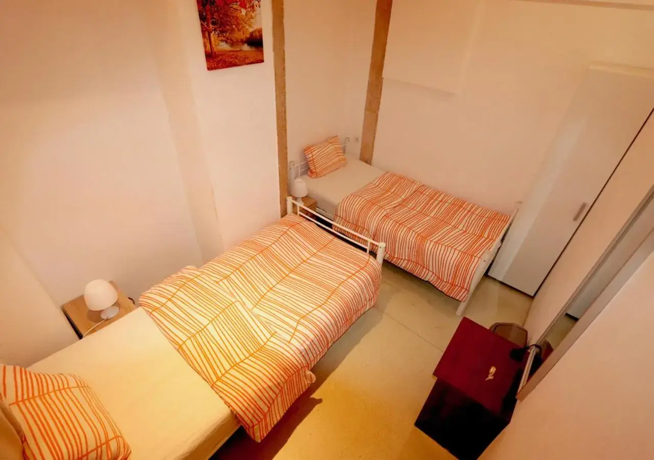 Budget Twin Room in Welcome Guest House Budget Twin Room in Welcome Guest House