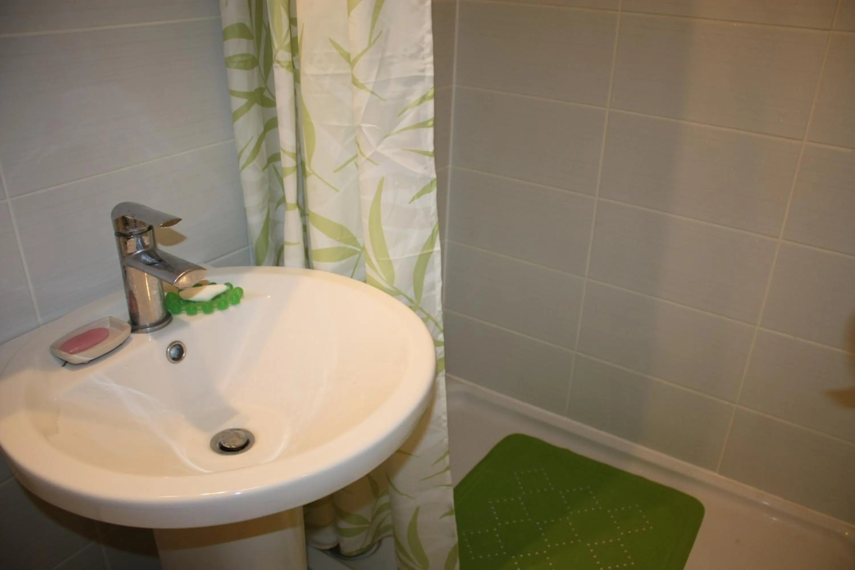 Bathroom in GoVienna - Charming Studio