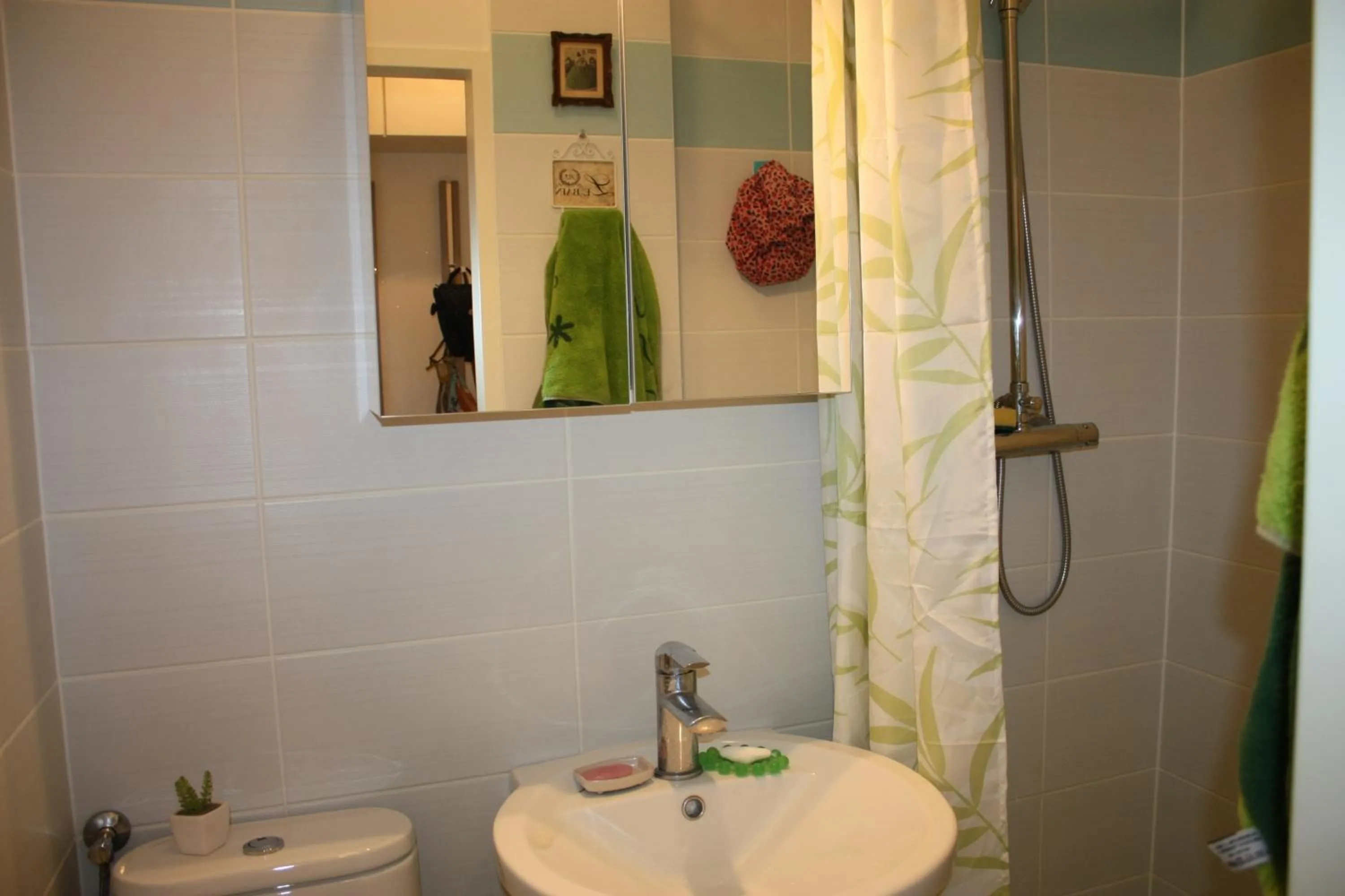 Bathroom in GoVienna - Charming Studio