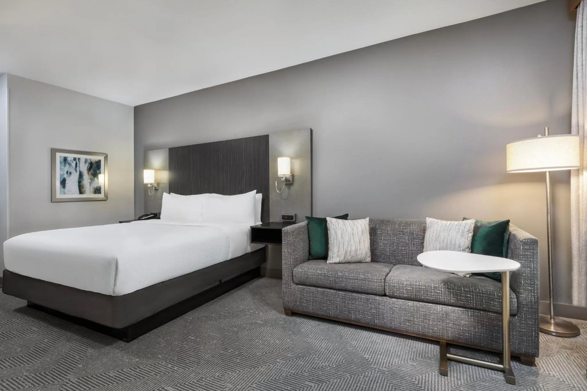 Photo of the whole room, Bed in Holiday Inn Carlsbad/San Diego, an IHG Hotel