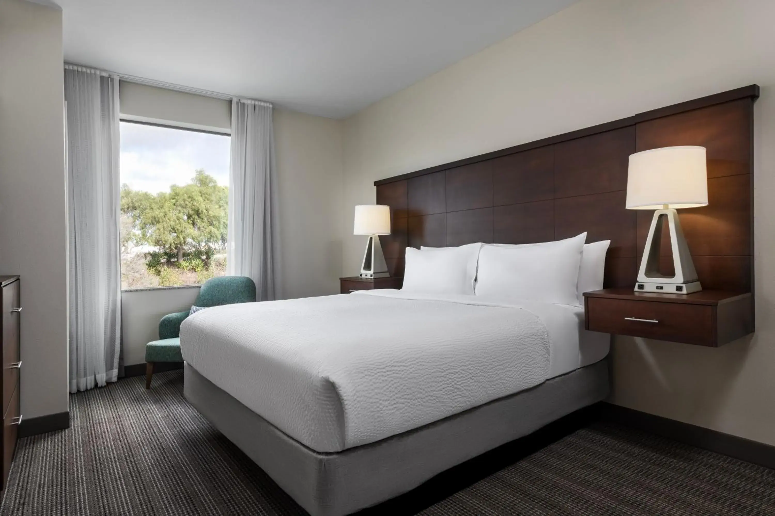 Bedroom, Bed in Staybridge Suites Carlsbad/San Diego by IHG Bedroom, Bed in Staybridge Suites Carlsbad/San Diego by IHG
