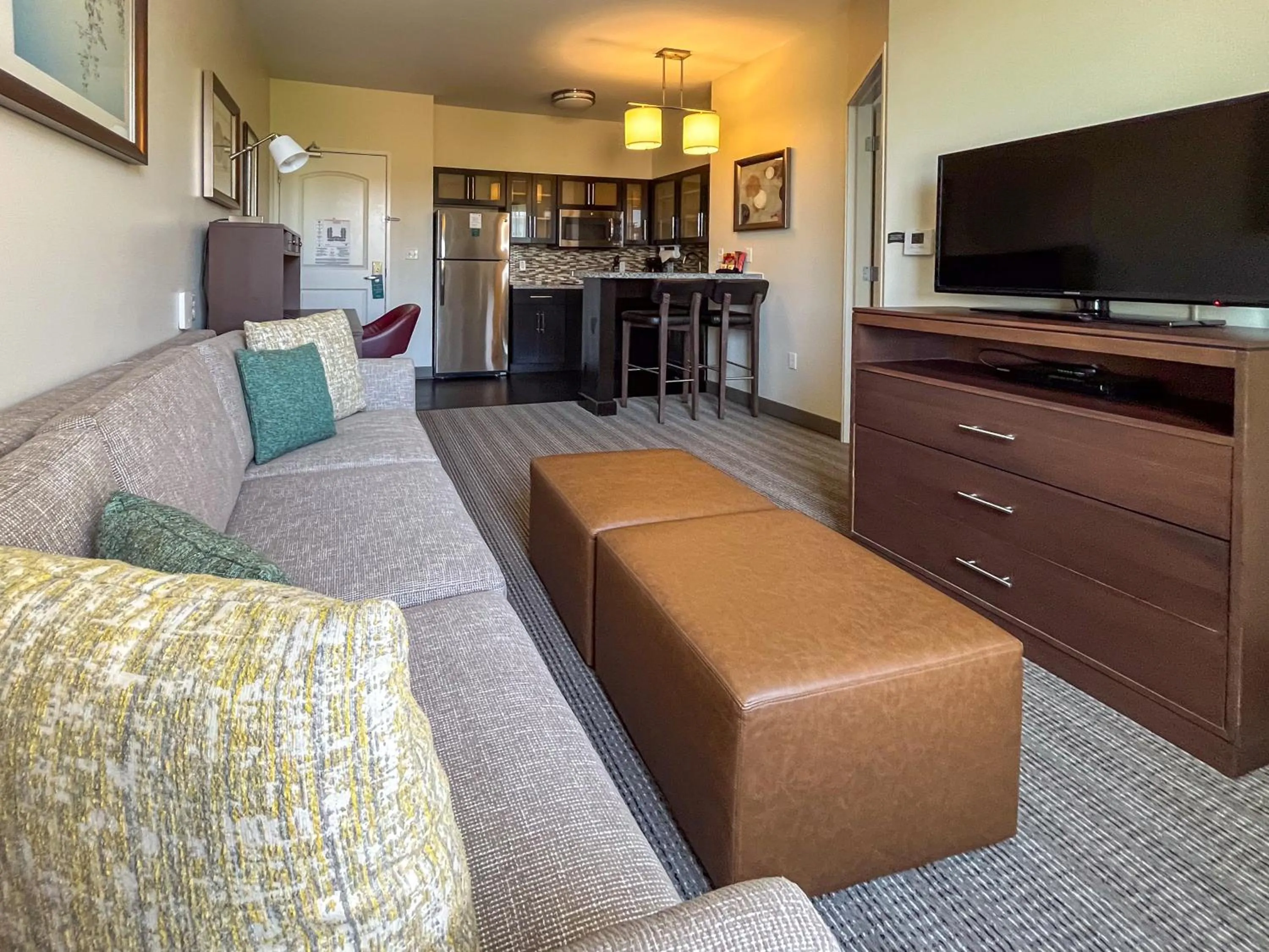 Seating area in Staybridge Suites Carlsbad/San Diego by IHG