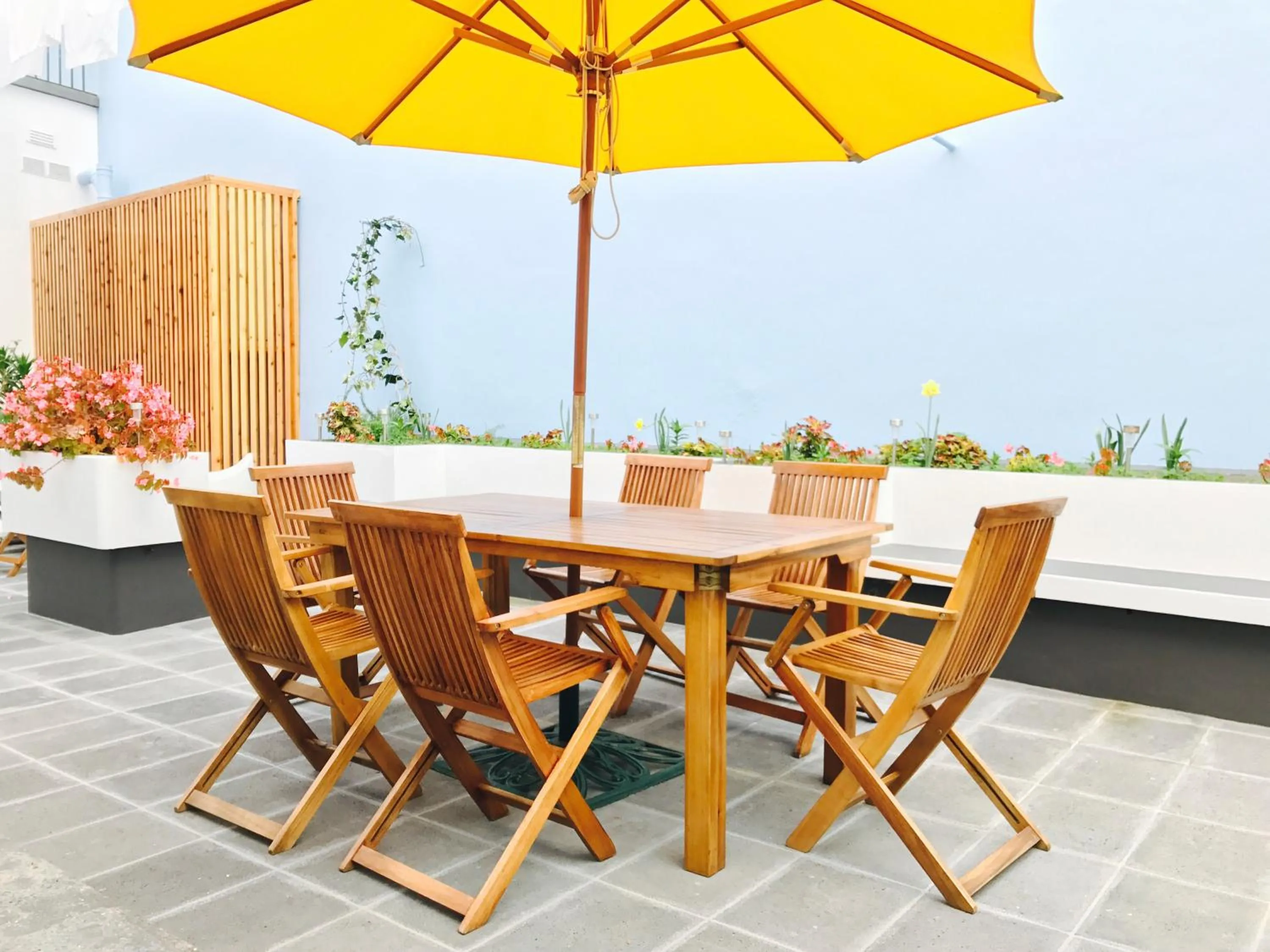 Patio in Comercial Boutique Guest House