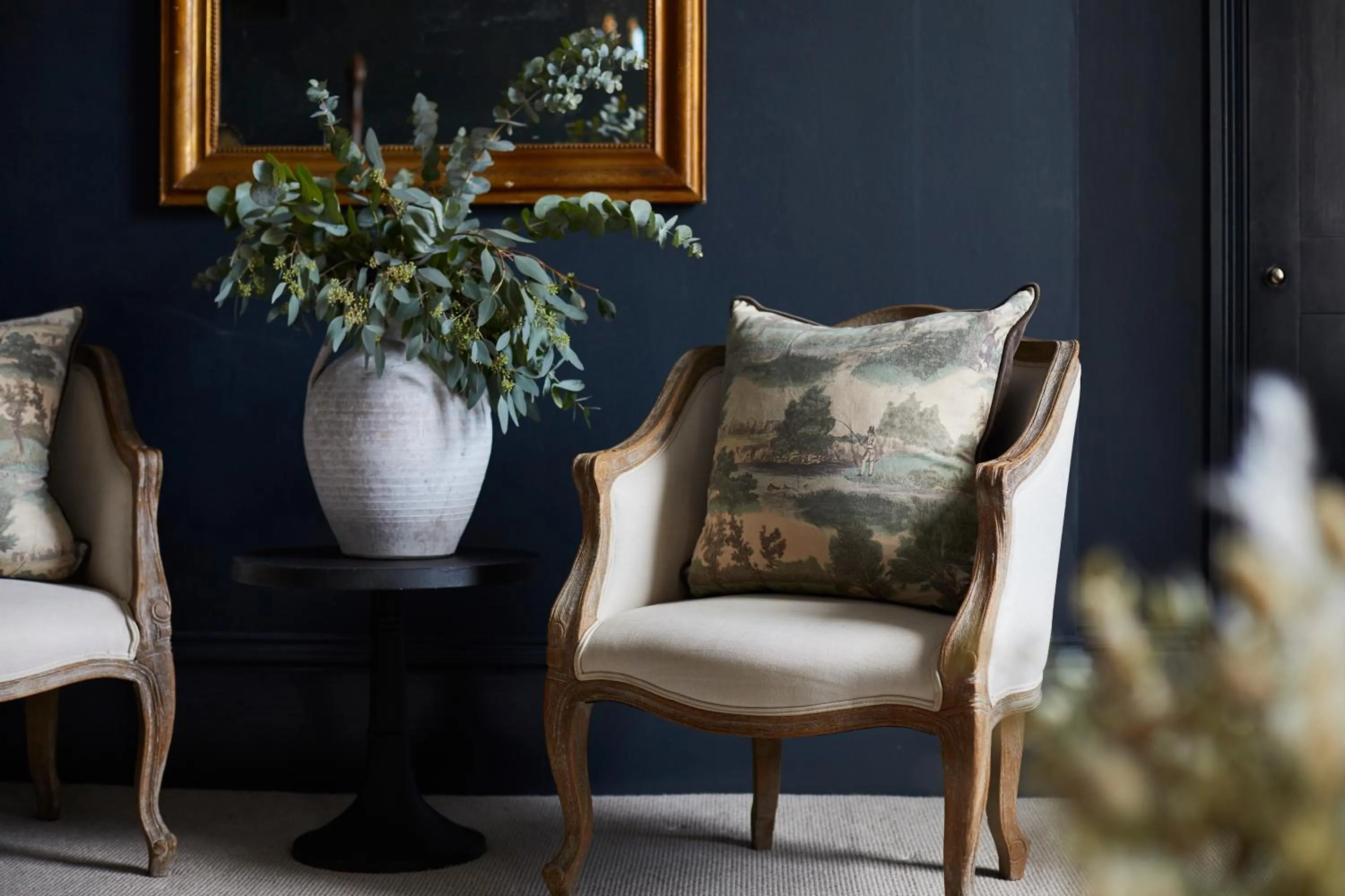 Seating area in Kings Head Hotel