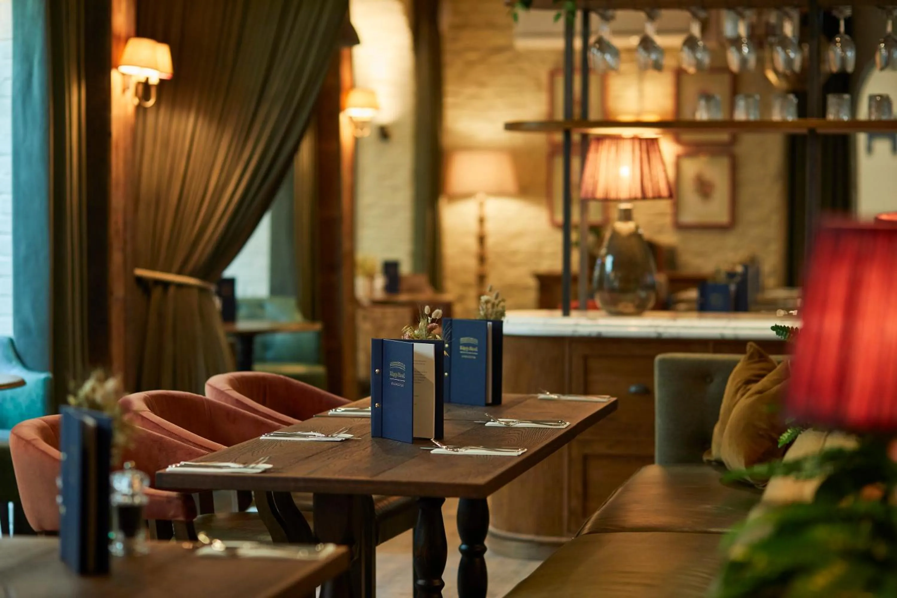 Restaurant/places to eat in Kings Head Hotel