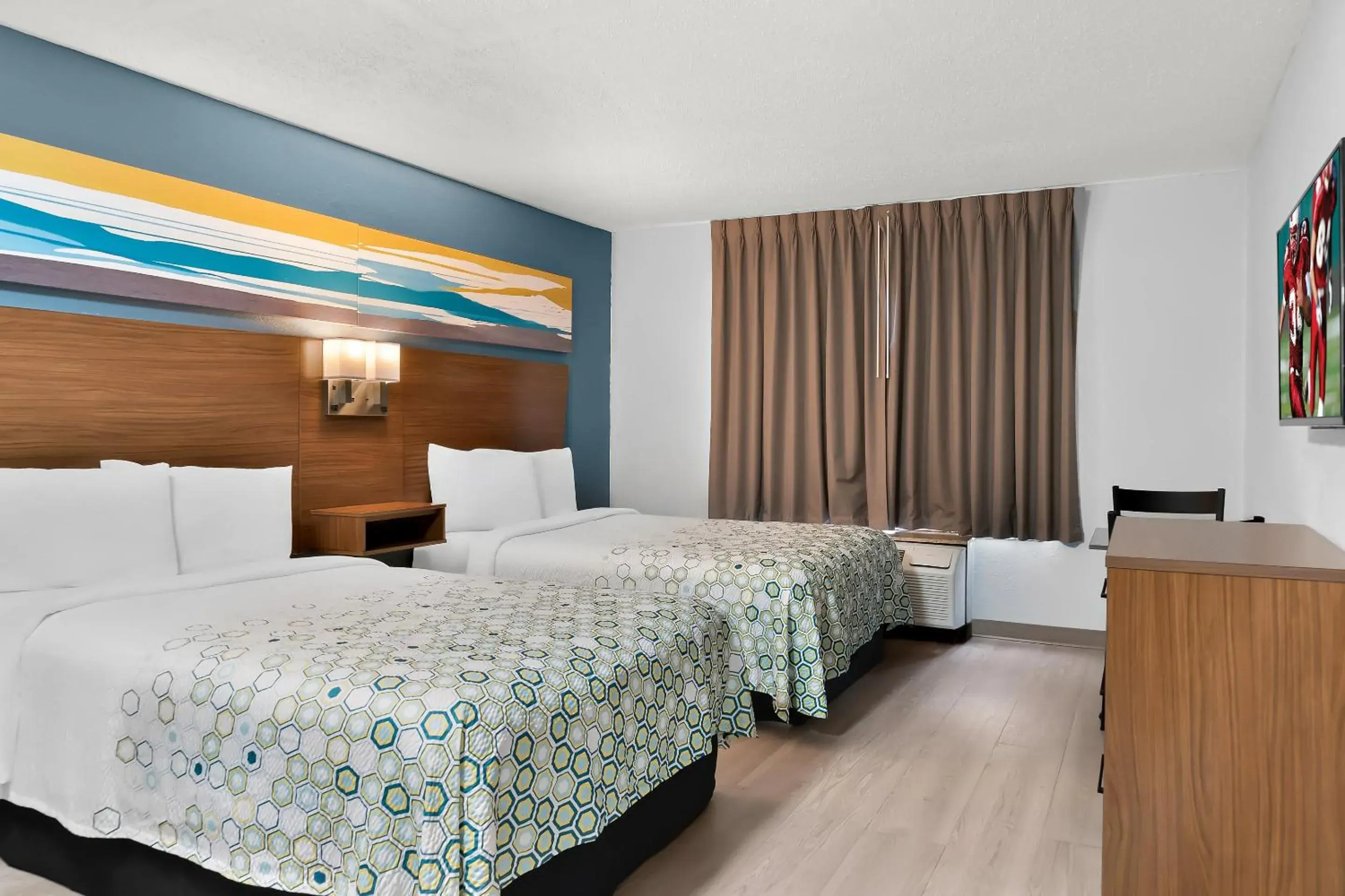 Photo of the whole room, Bed in HomeTowne Studios by Red Roof Auburn Hills Photo of the whole room, Bed in HomeTowne Studios by Red Roof Auburn Hills