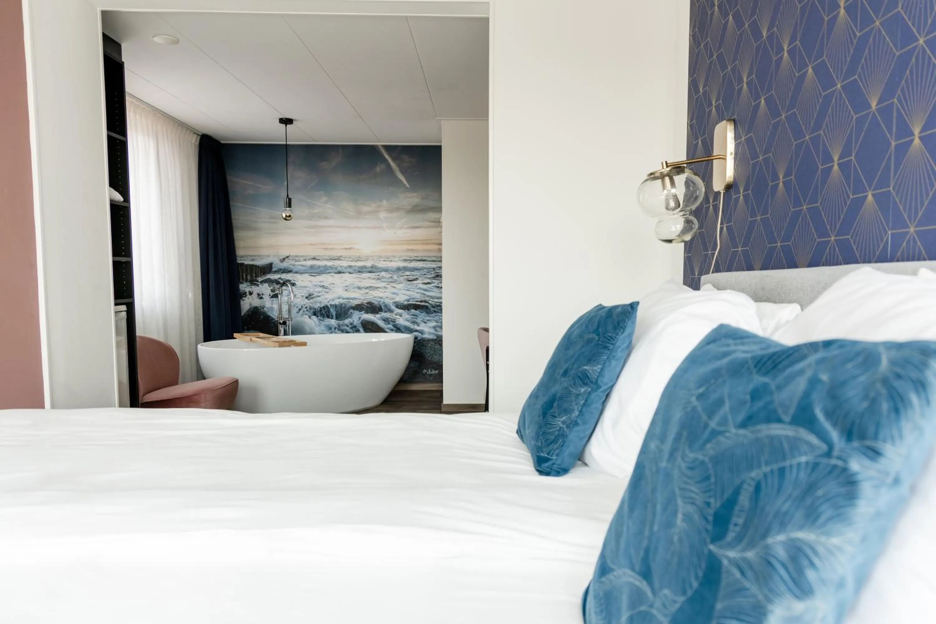 Bed in Boutique Hotel Charley's