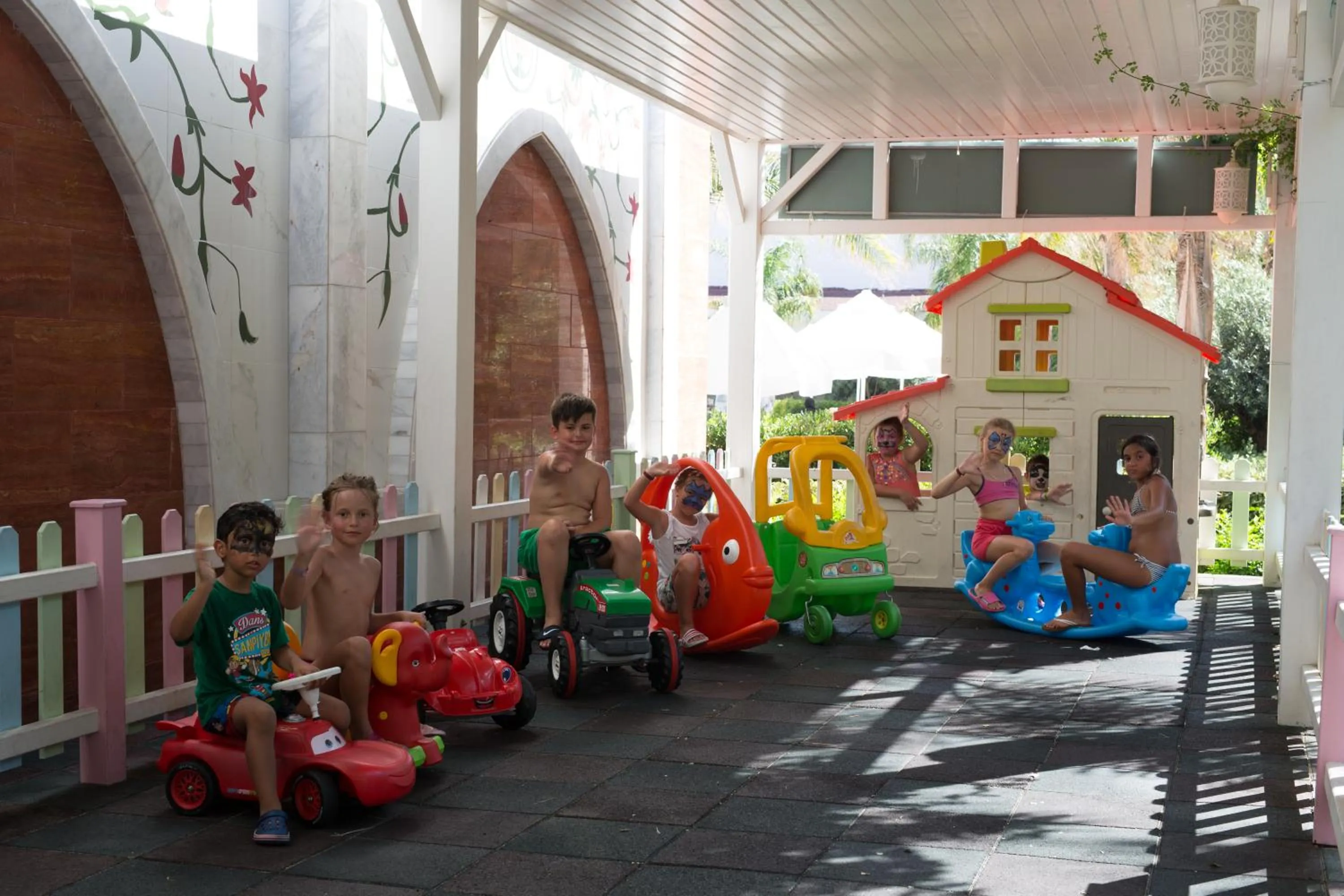 Kids's club in Royal Taj Mahal Hotel