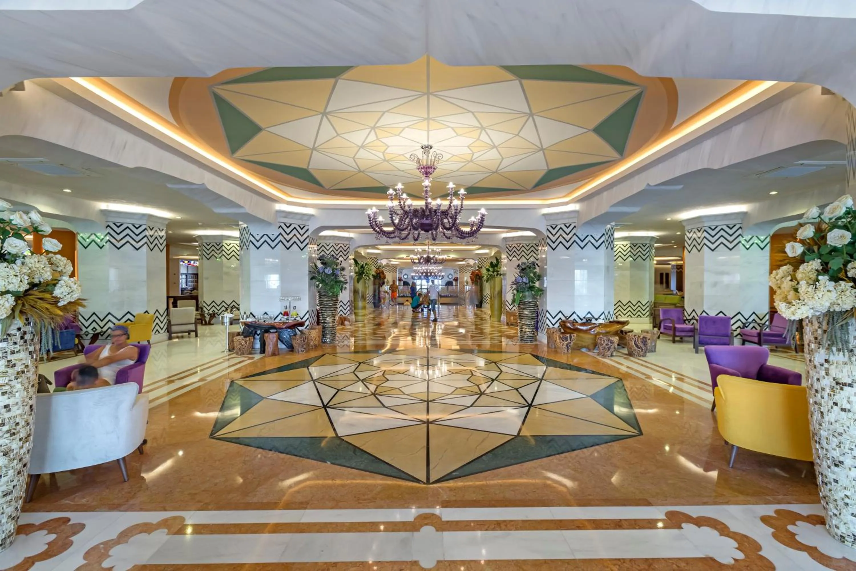 Decorative detail in Royal Taj Mahal Hotel