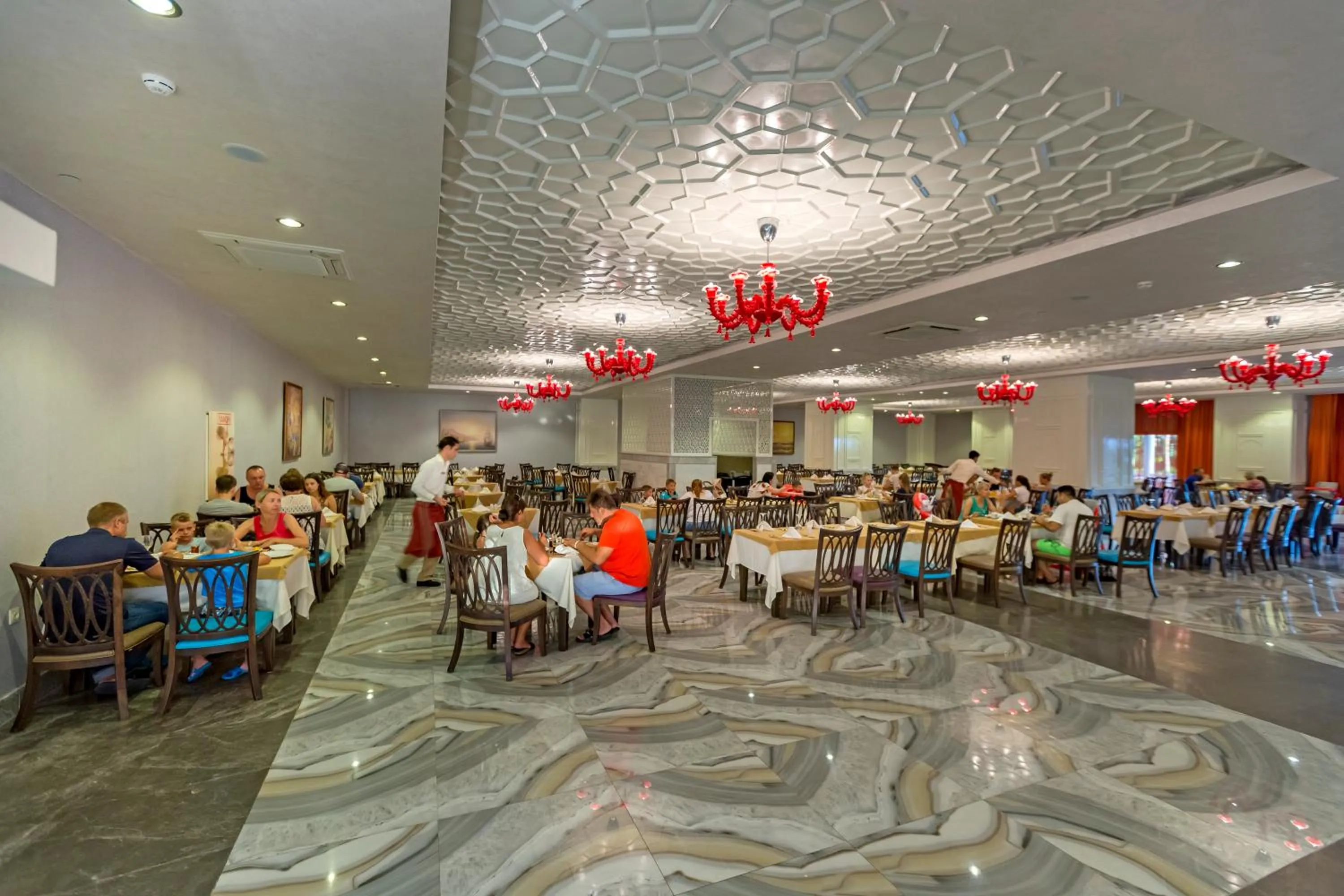 Restaurant/places to eat in Royal Taj Mahal Hotel