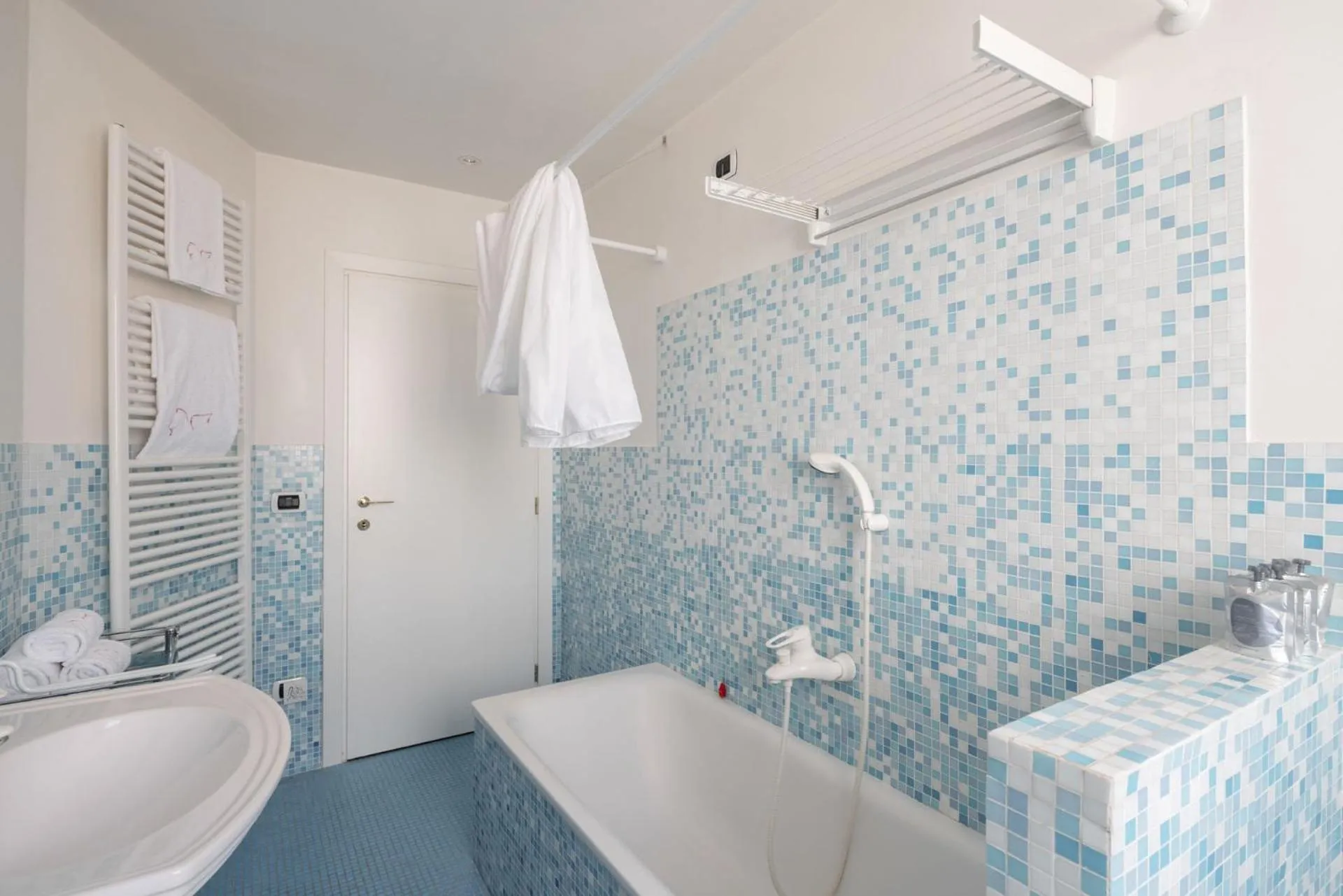 Shower in Ca' Coriandolo