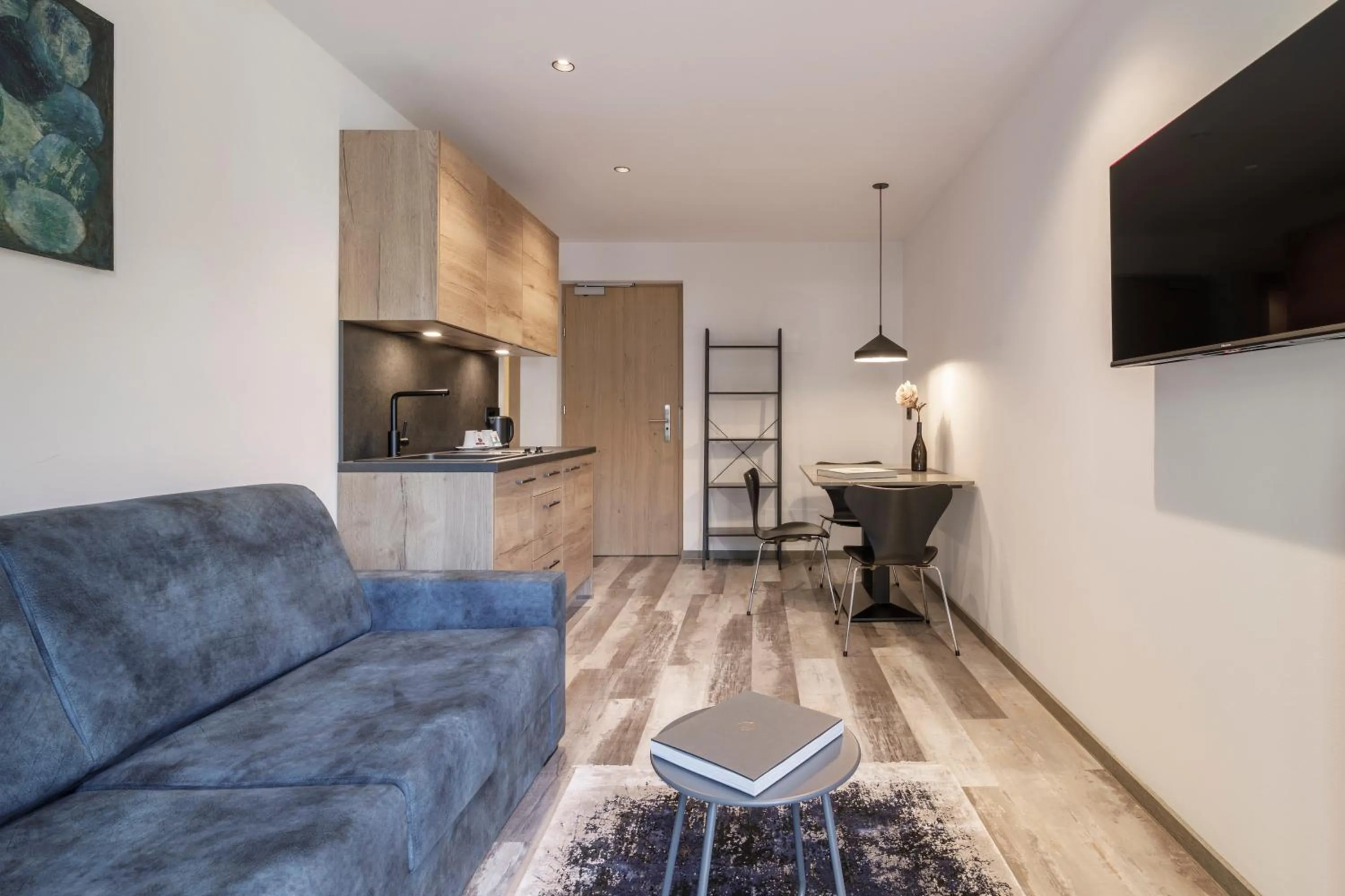 TV and multimedia in Sole Boutique Hotel