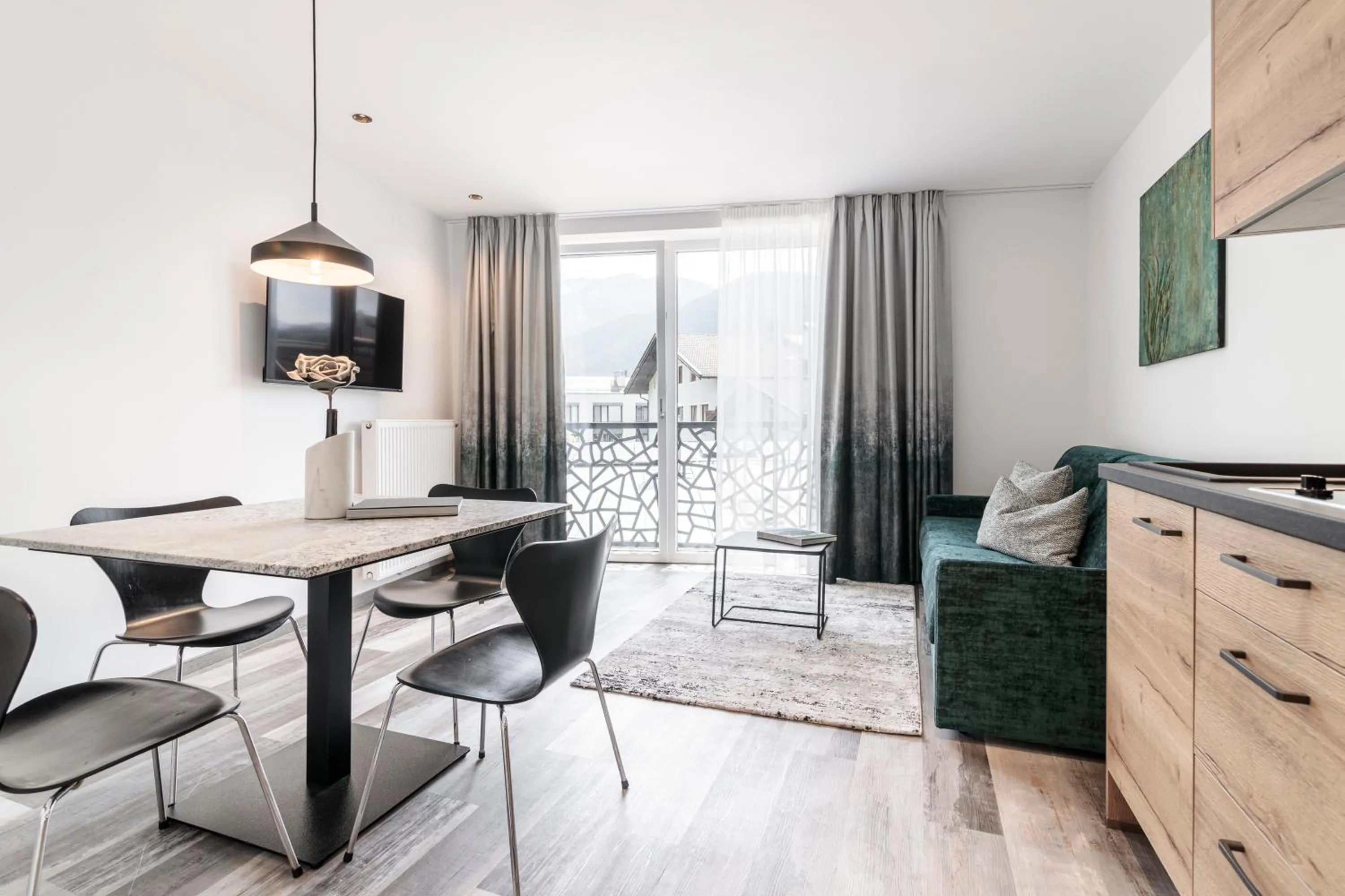 Kitchen or kitchenette in Sole Boutique Hotel