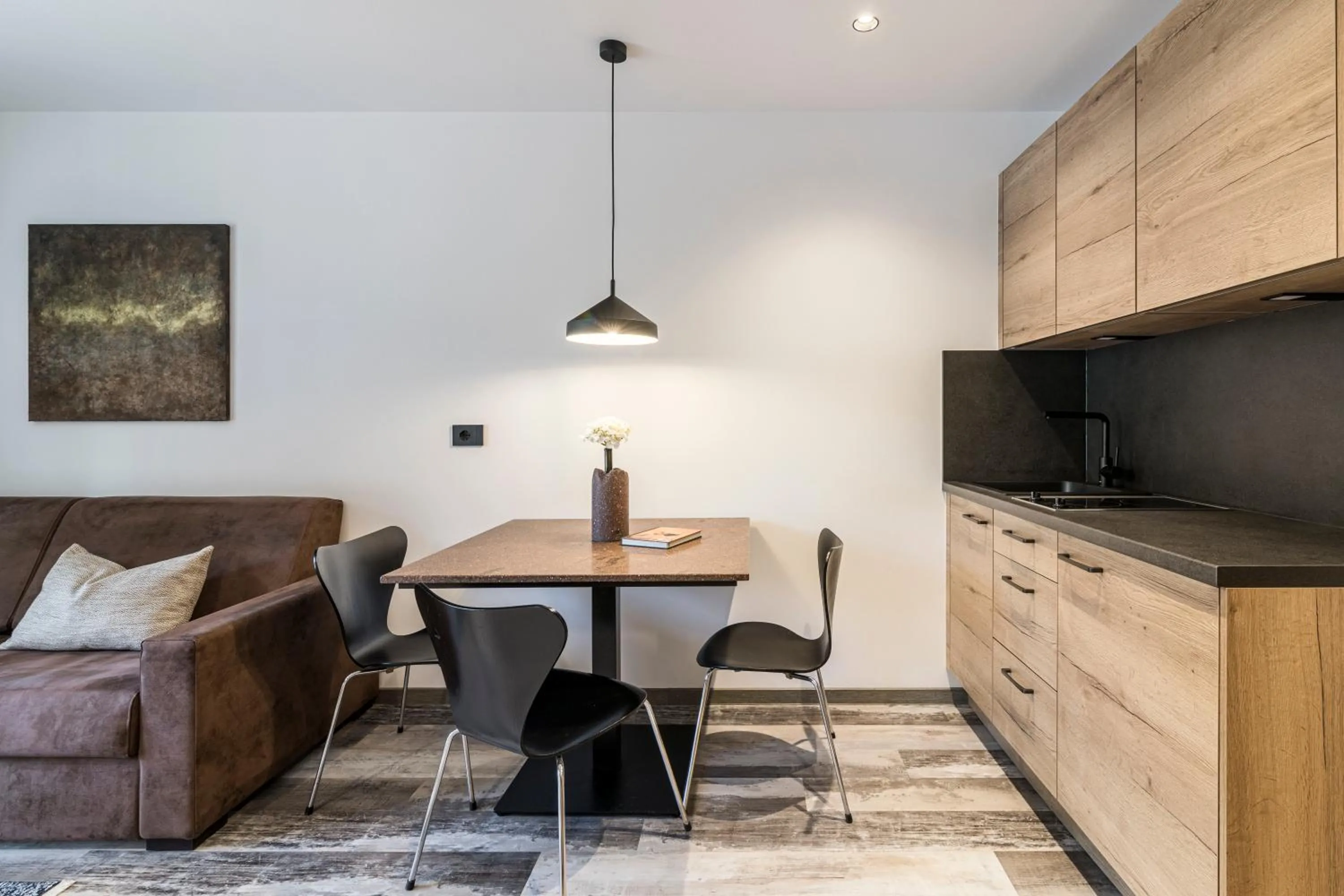 Kitchen or kitchenette in Sole Boutique Hotel