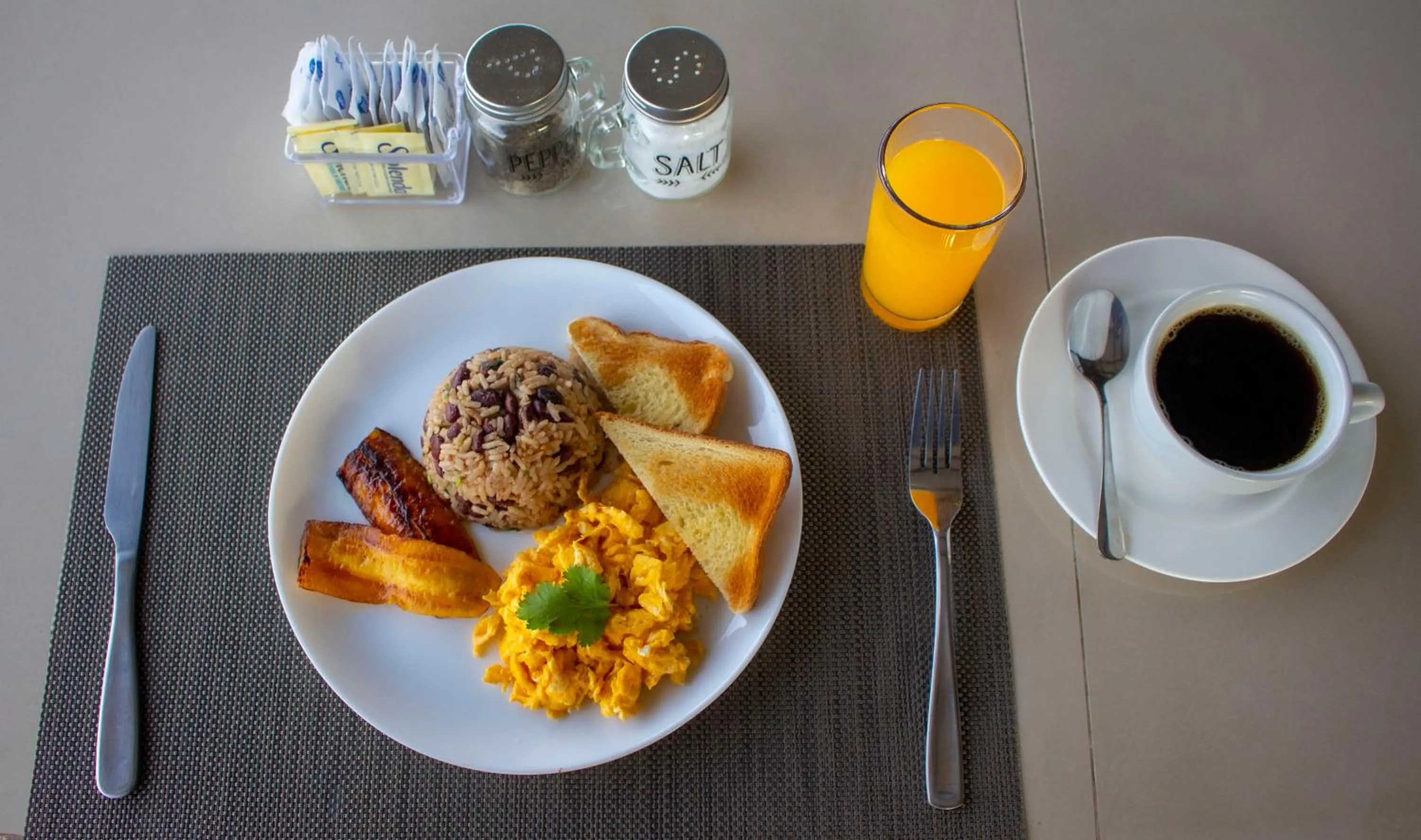 Breakfast in Hotel Almore