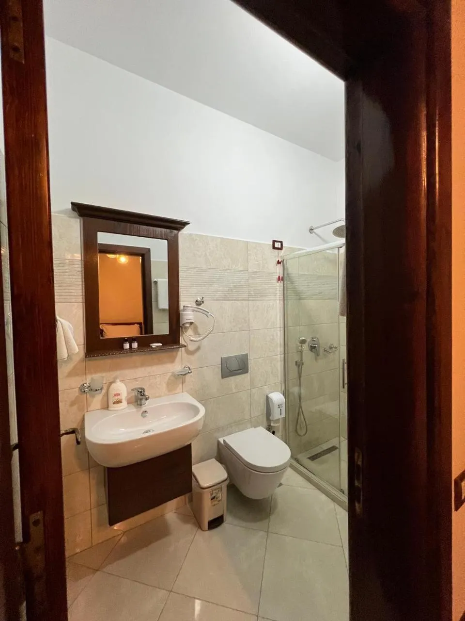 Shower in Hotel Kaceli