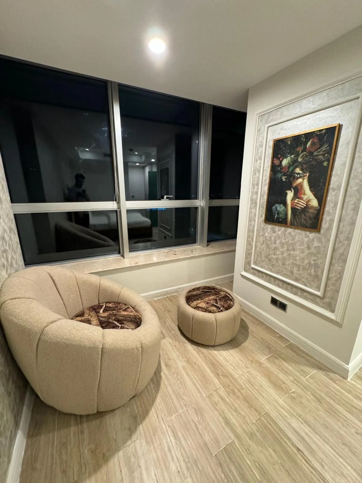 Decorative detail in The Centaurus Apartments