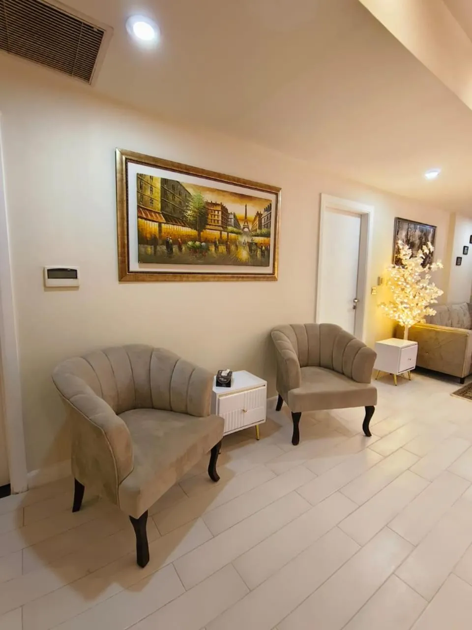 Decorative detail in The Centaurus Apartments