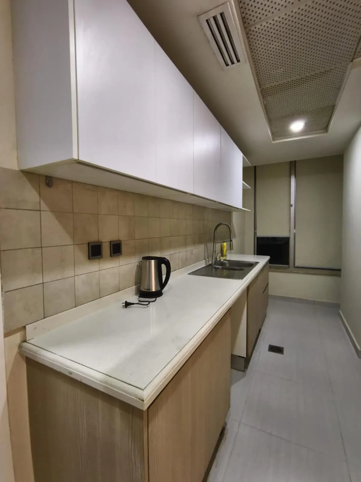 Kitchen or kitchenette in The Centaurus Apartments