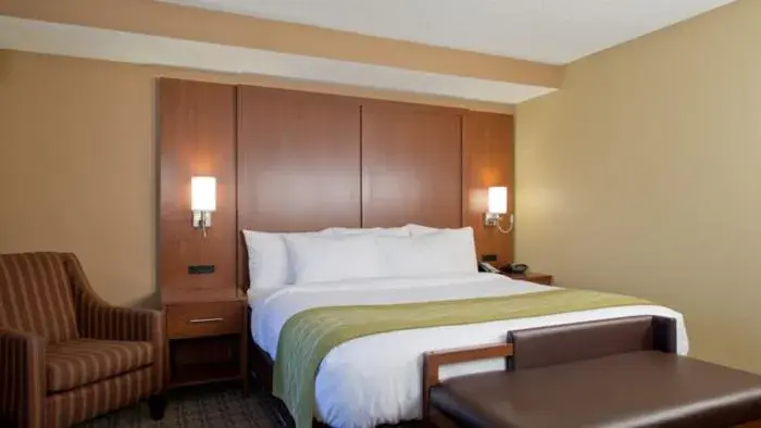 Executive Suite in Russell Inn and Suites Executive Suite in Russell Inn and Suites