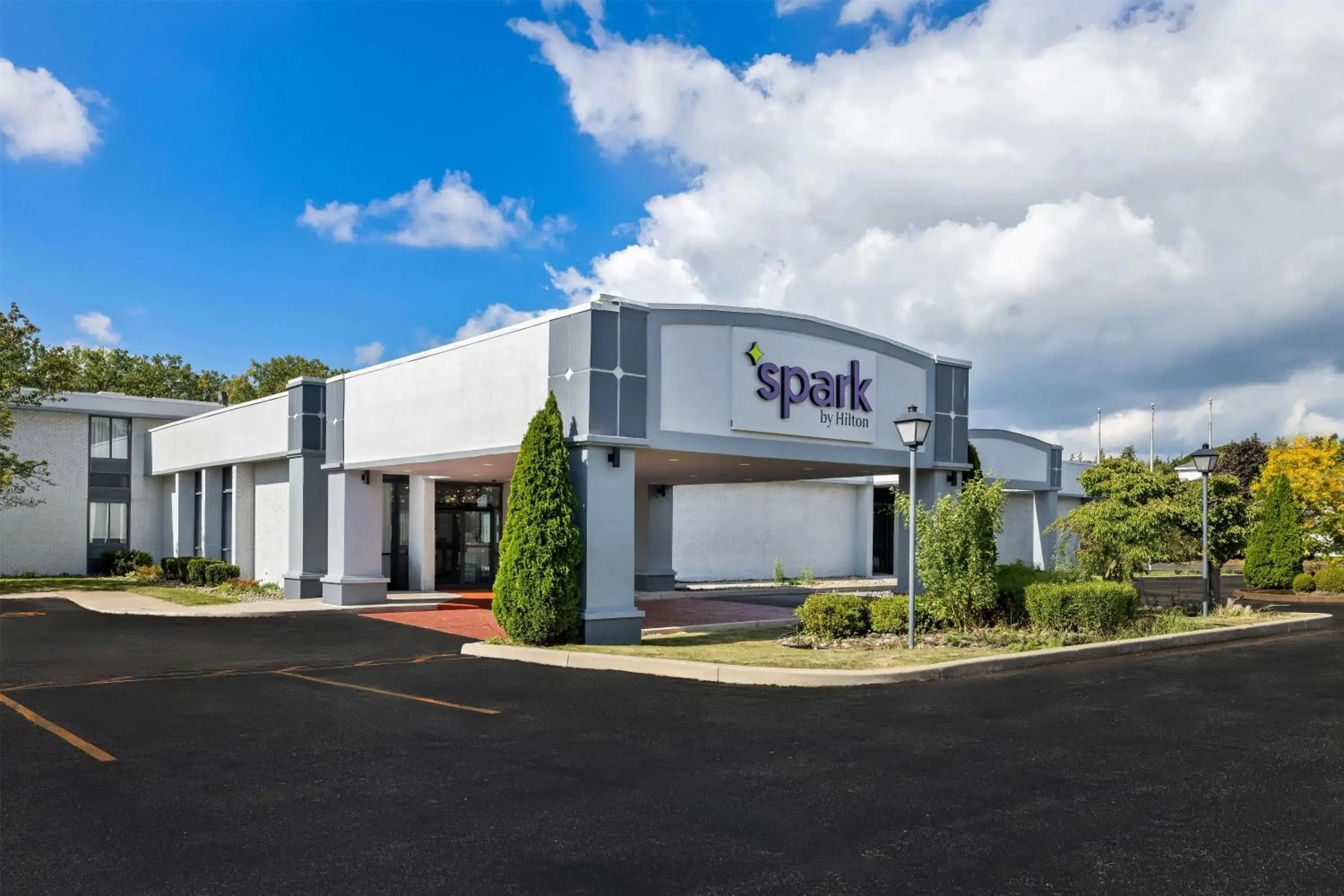 Property building in Spark by Hilton Lockport Property building in Spark by Hilton Lockport