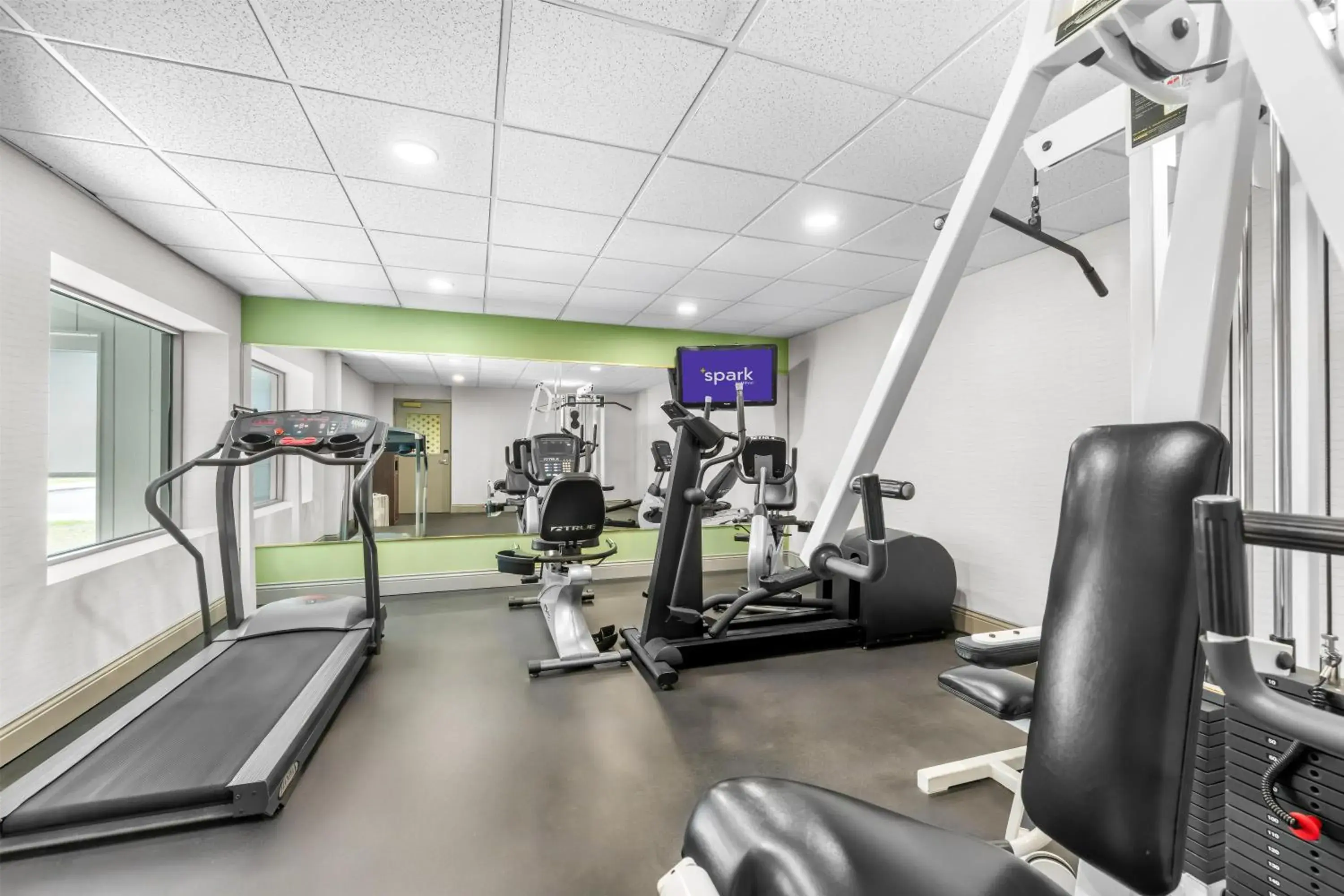 Fitness centre/facilities in Spark by Hilton Lockport Fitness centre/facilities in Spark by Hilton Lockport